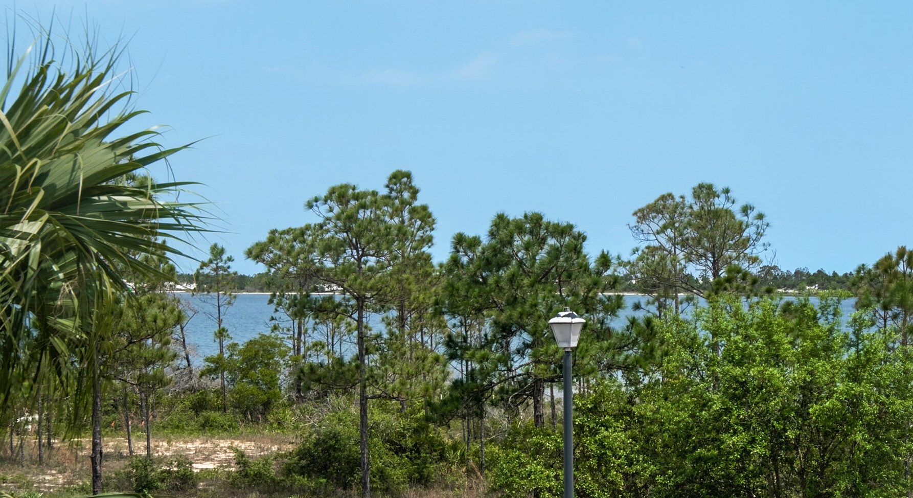 229 Tecumseh Ln, Mary Esther FL  32569-2220 exterior