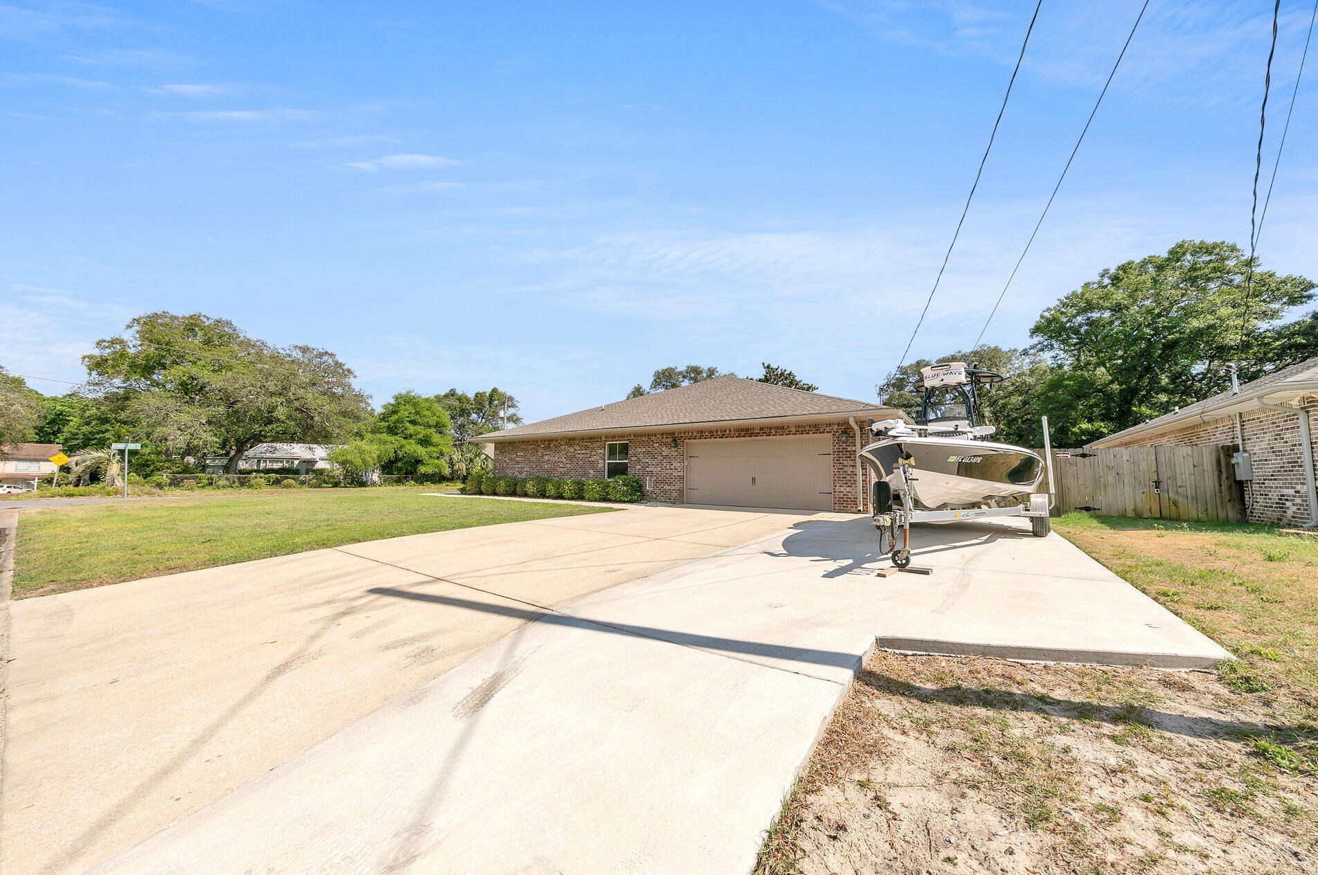 126 Hummingbird Ave, Fort Walton Beach, FL 32548-4345
