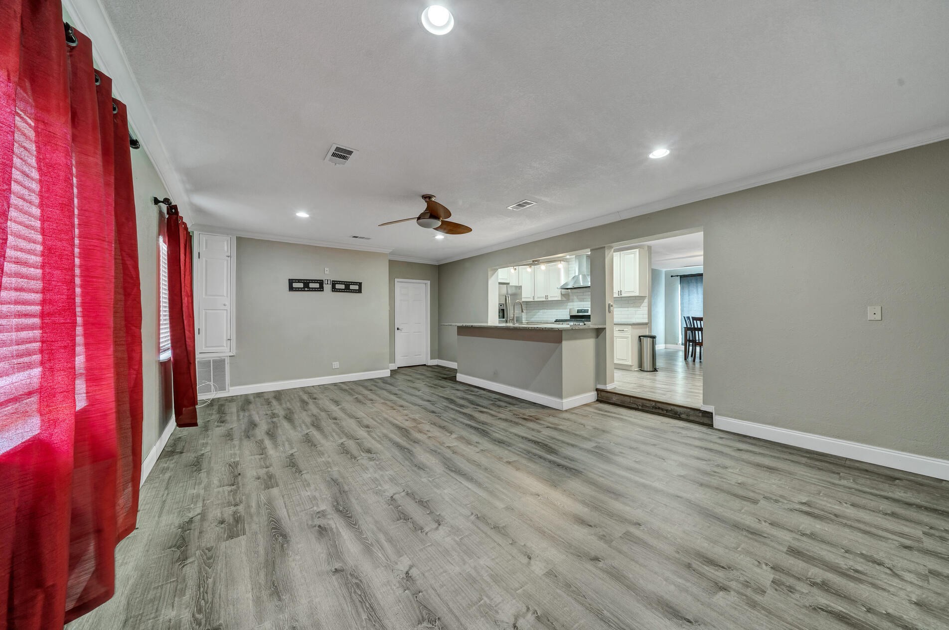 37 Ferry Rd, Fort Walton Beach FL  32548-5169 exterior