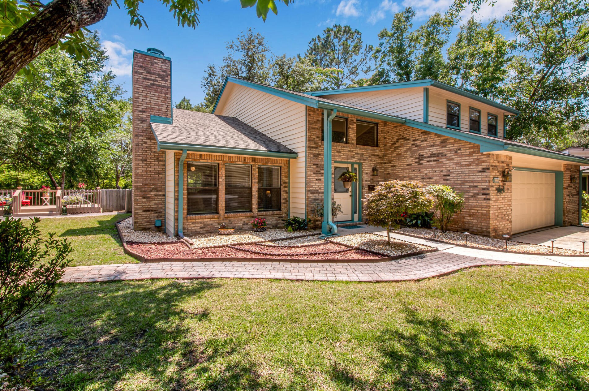 915 Lido Cir, Niceville, FL 32578-4404