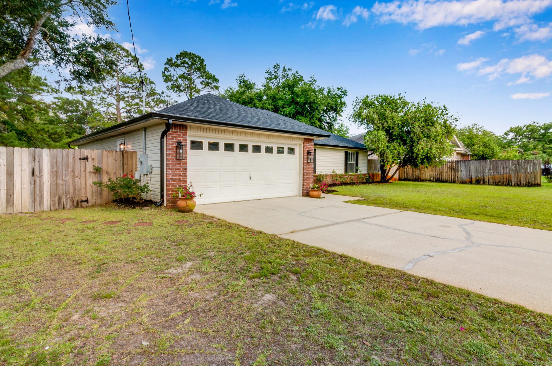 1753 Thomas St, Niceville, FL 32578-3368