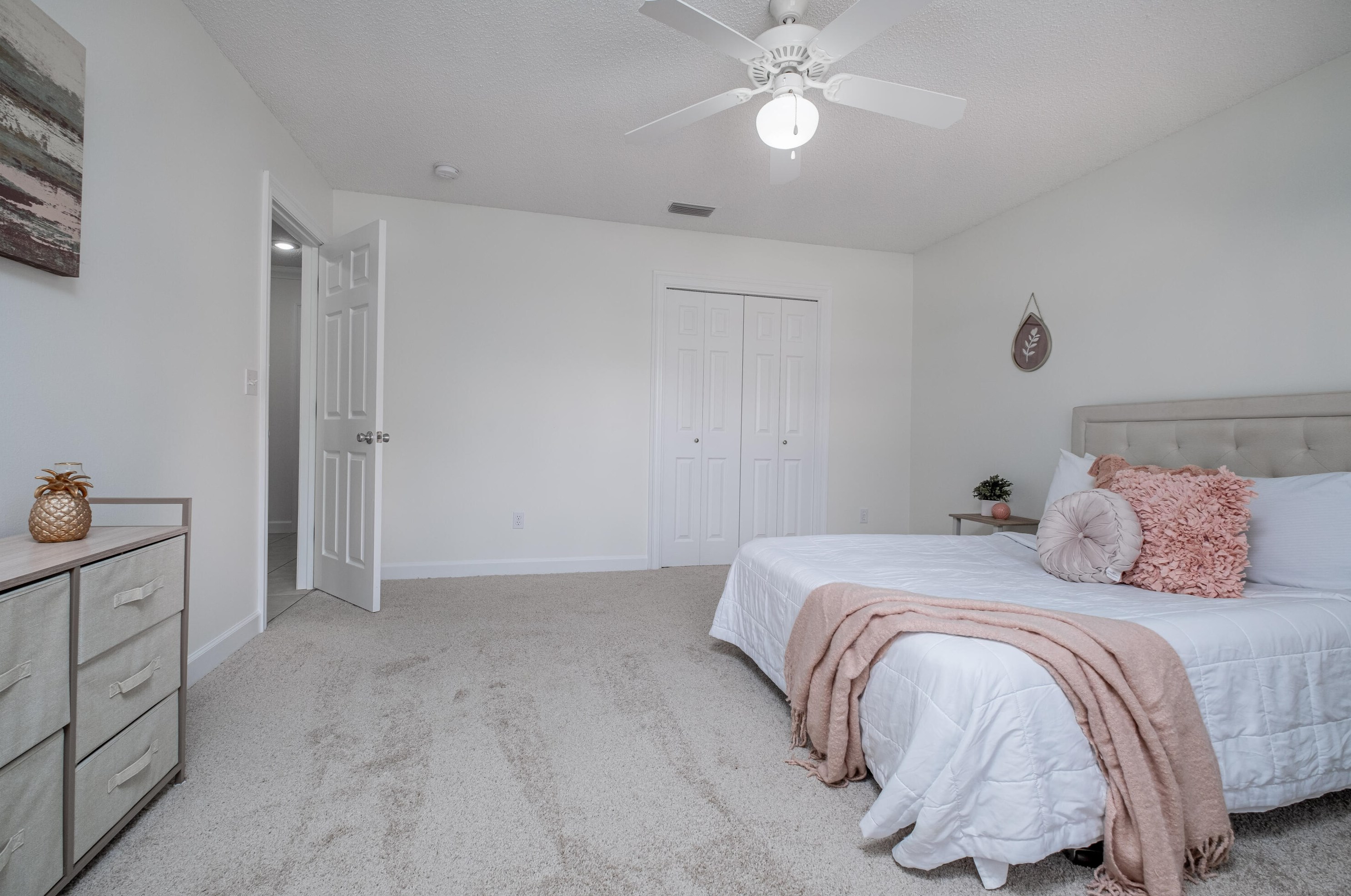 98 Point Comfort Rd, Mary Esther FL  32569-2096 exterior