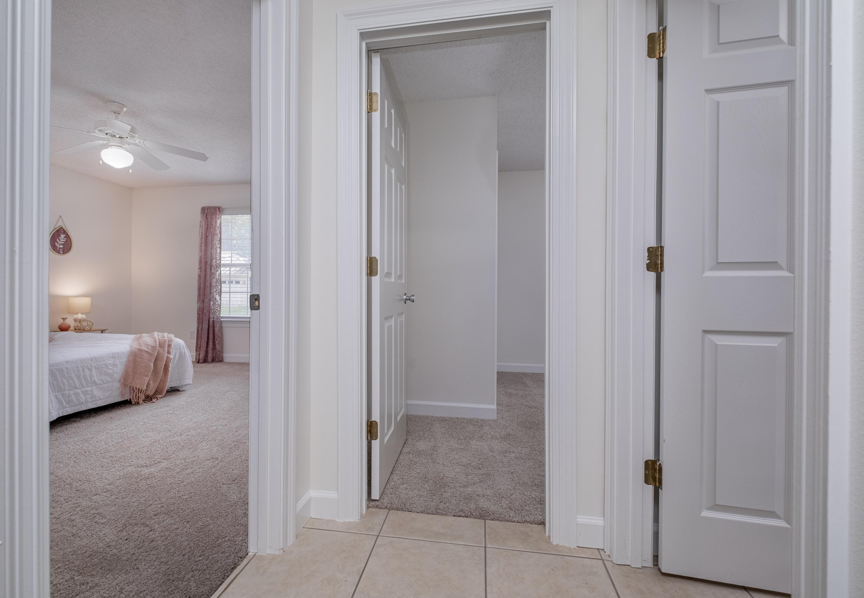 98 Point Comfort Rd, Mary Esther FL  32569-2096 exterior