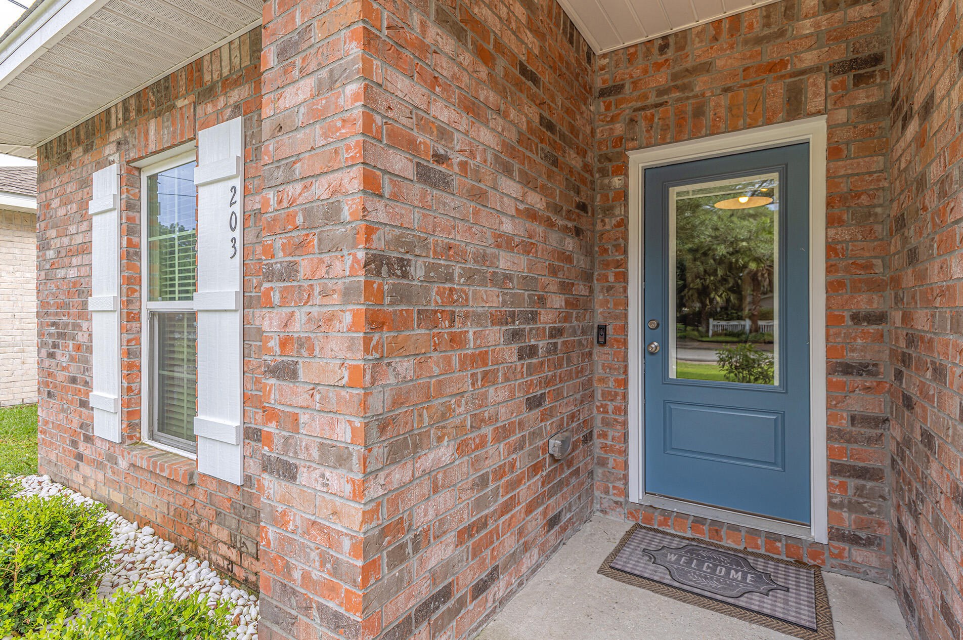 203 Nathey Ave, Niceville, FL 32578-1923