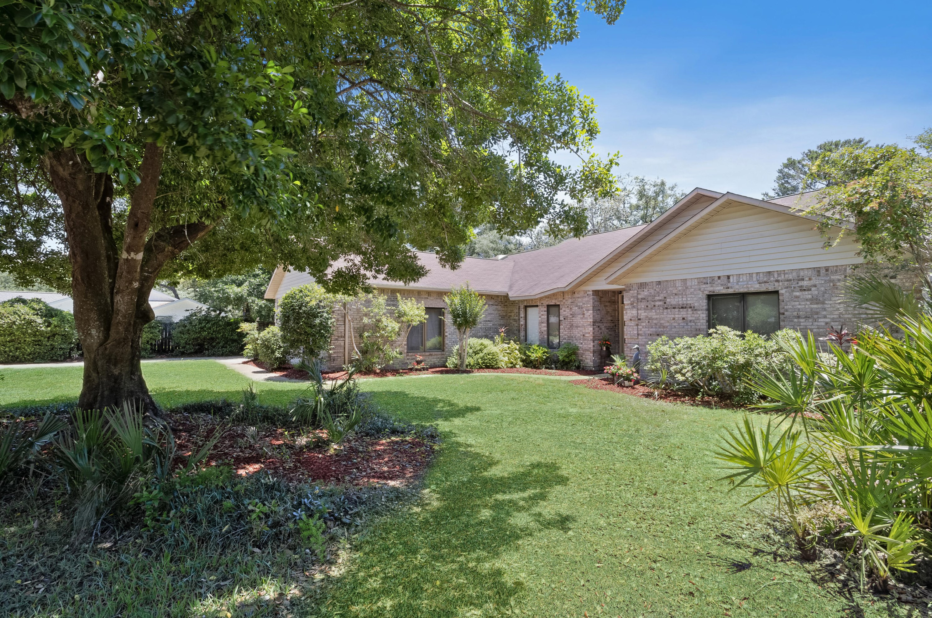 3 Teepee Ct, Destin, FL 32541-4408