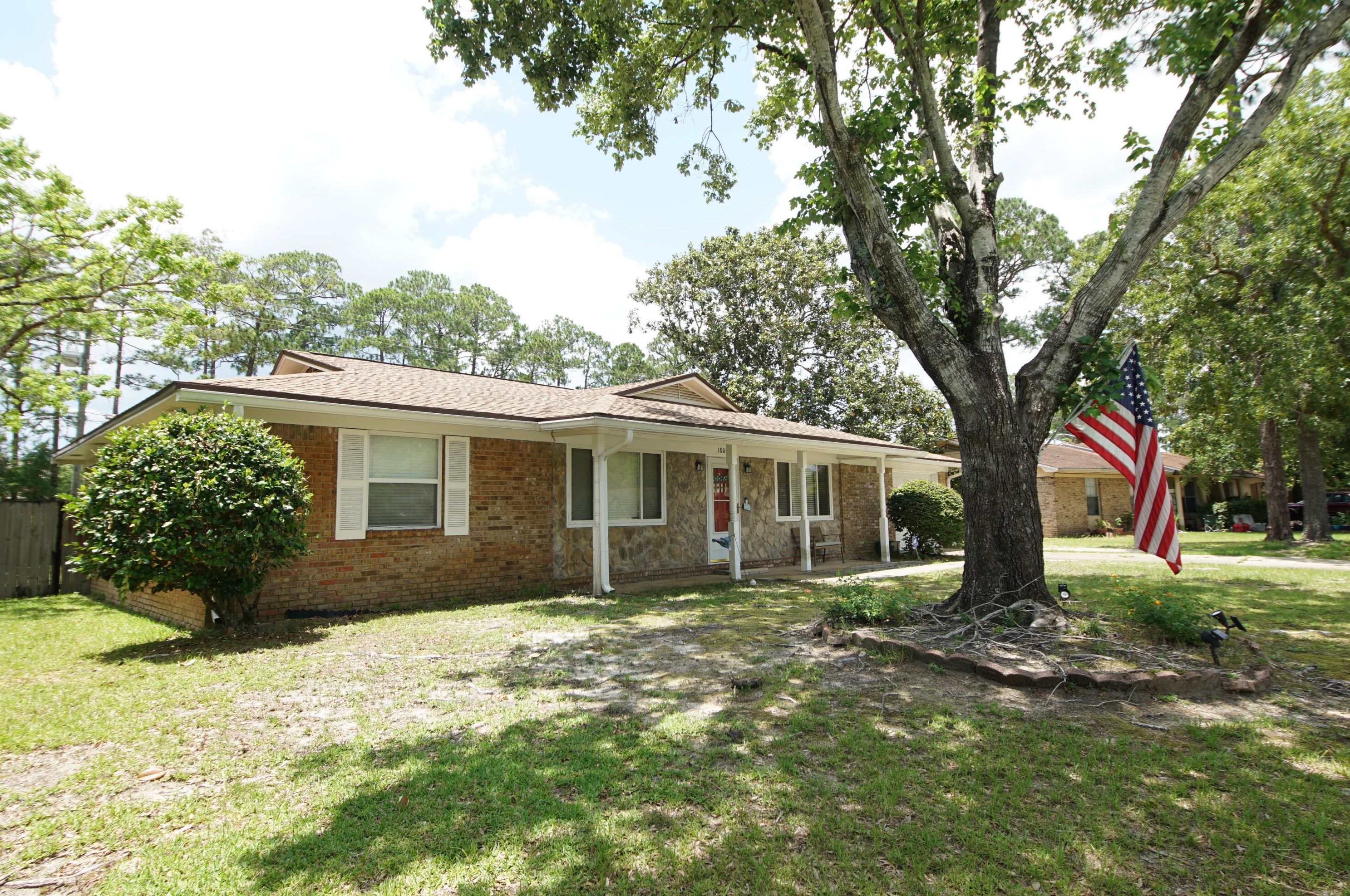 1800 Rattan Palm Dr, Niceville, FL 32578