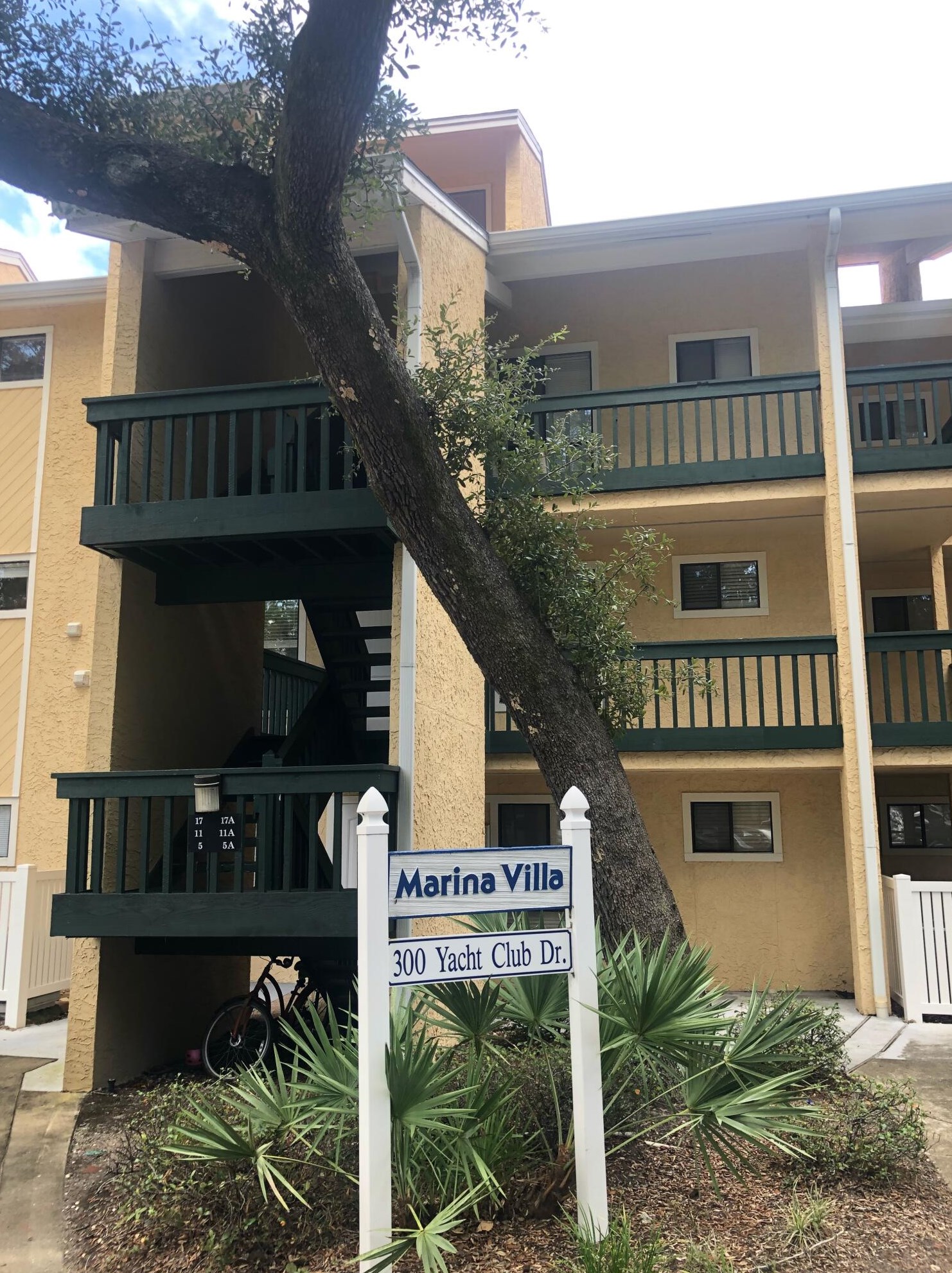 300 Yacht Club Dr #unit 11a, Niceville, FL 32578