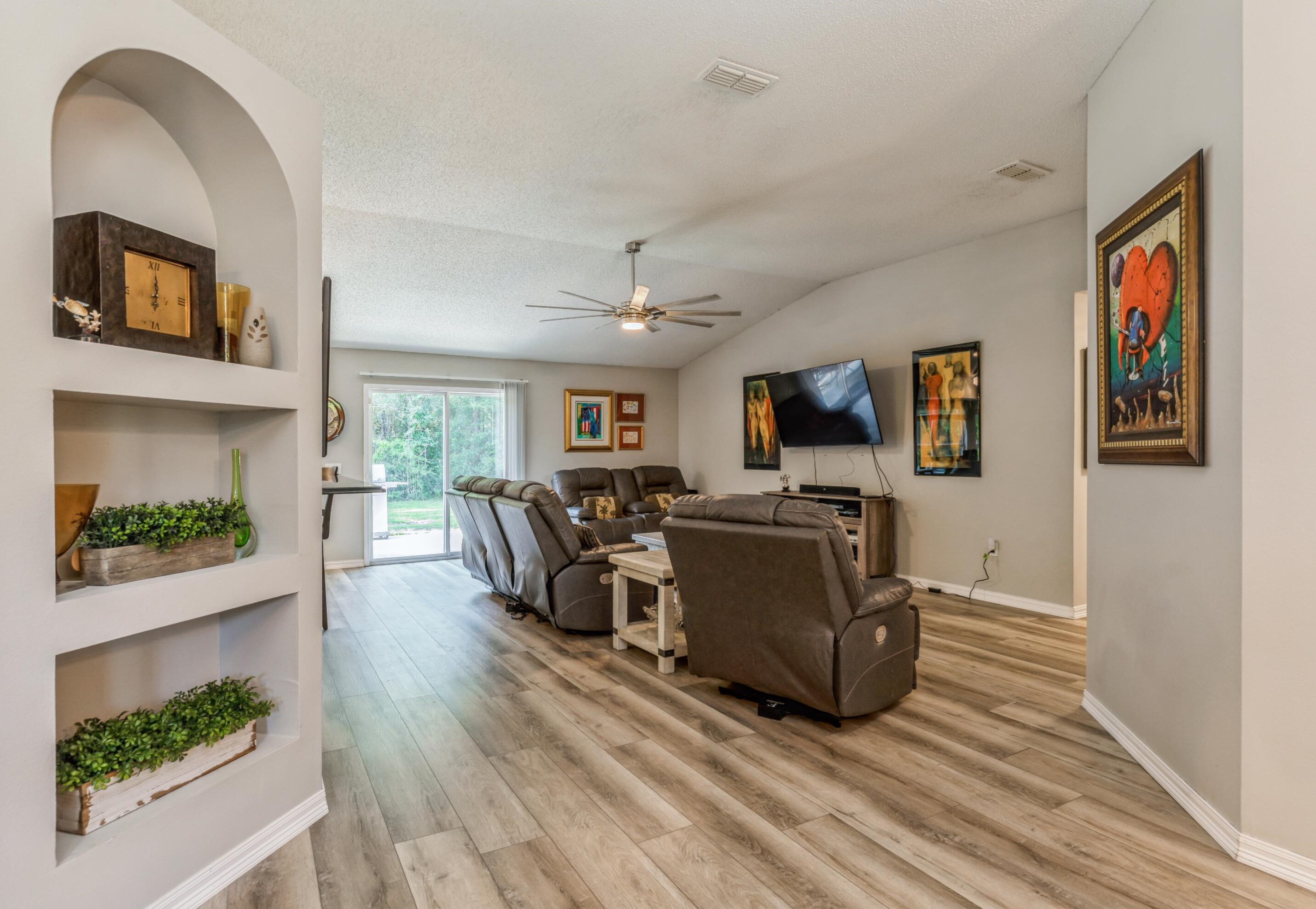 1123 Blackberry Cir, Crestview FL  32531-9366 exterior