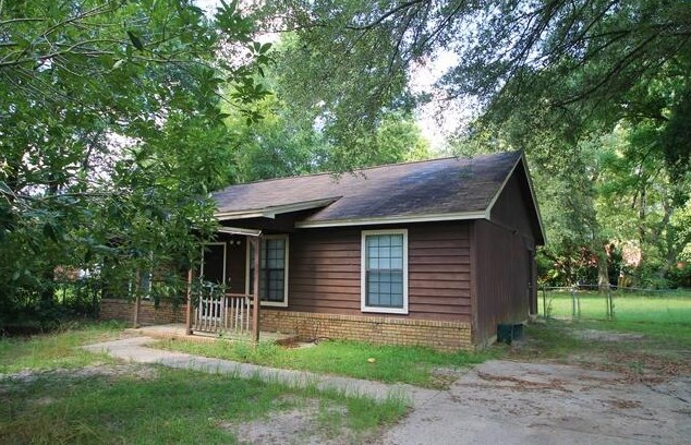 412 Garden St, Crestview, FL 32536-1704
