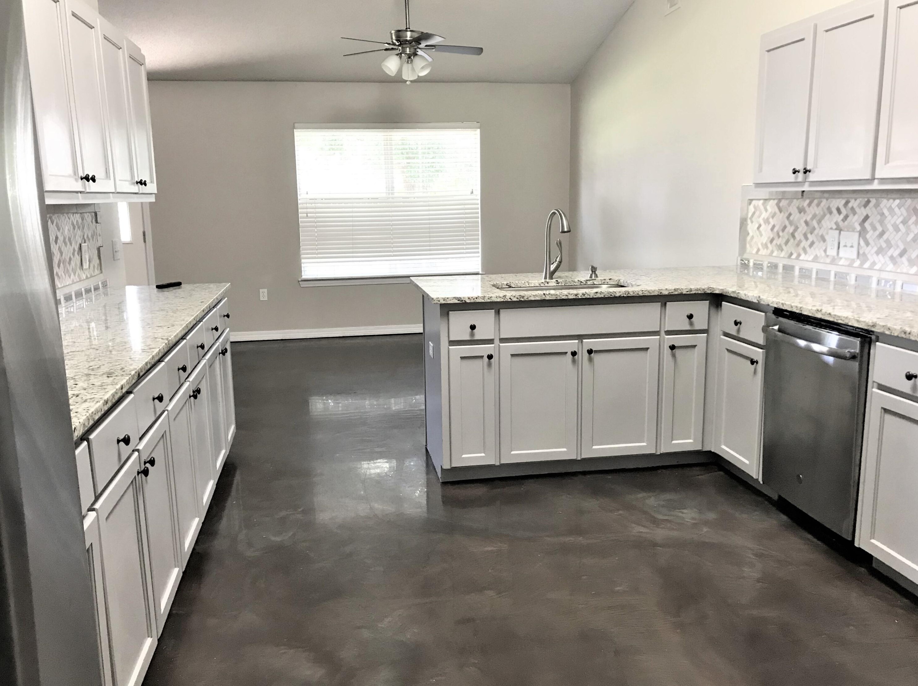 125 Strike Eagle Dr, Crestview FL  32536-2240 exterior