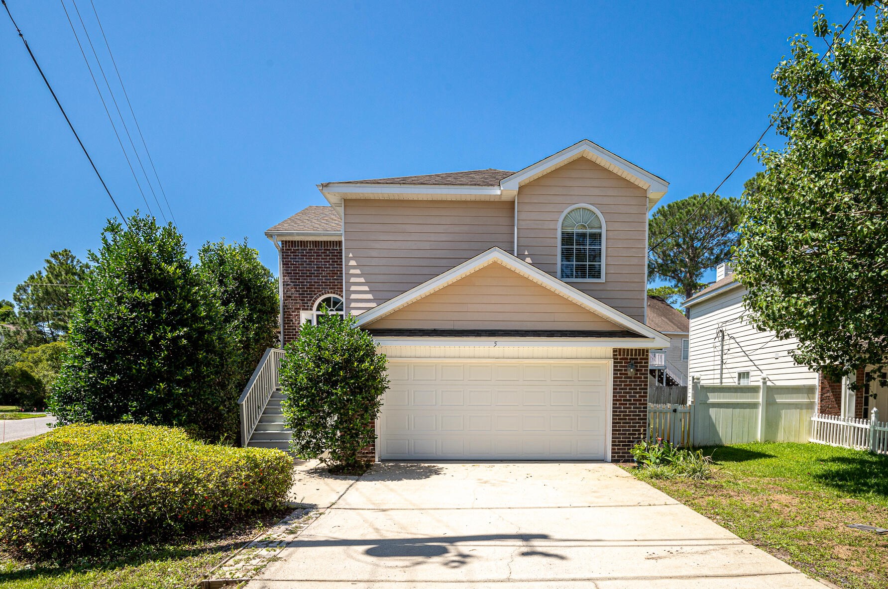 5 Lake Front Dr, Destin, FL 32550-8246