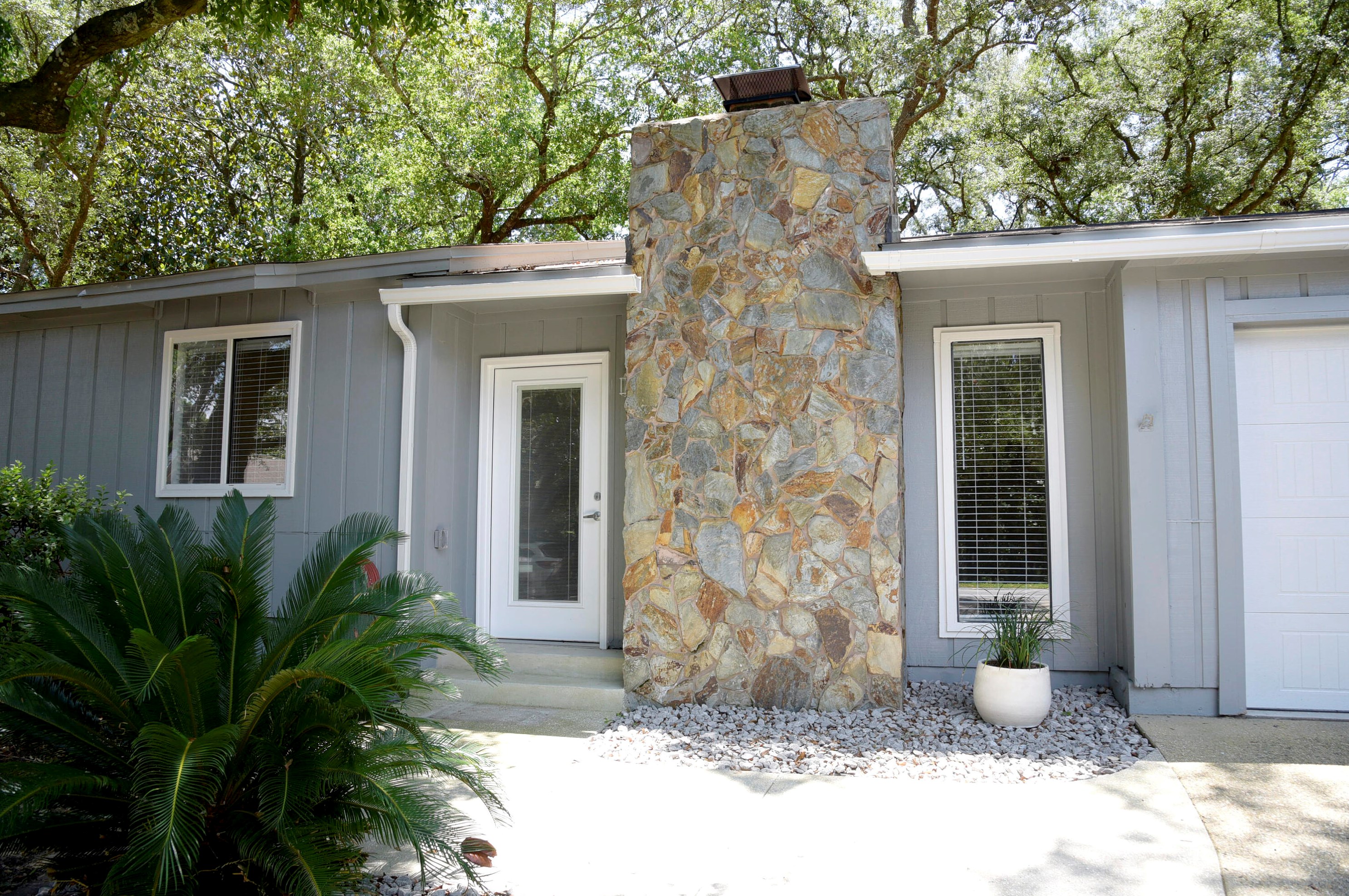 1630 18th St, Niceville, FL 32578