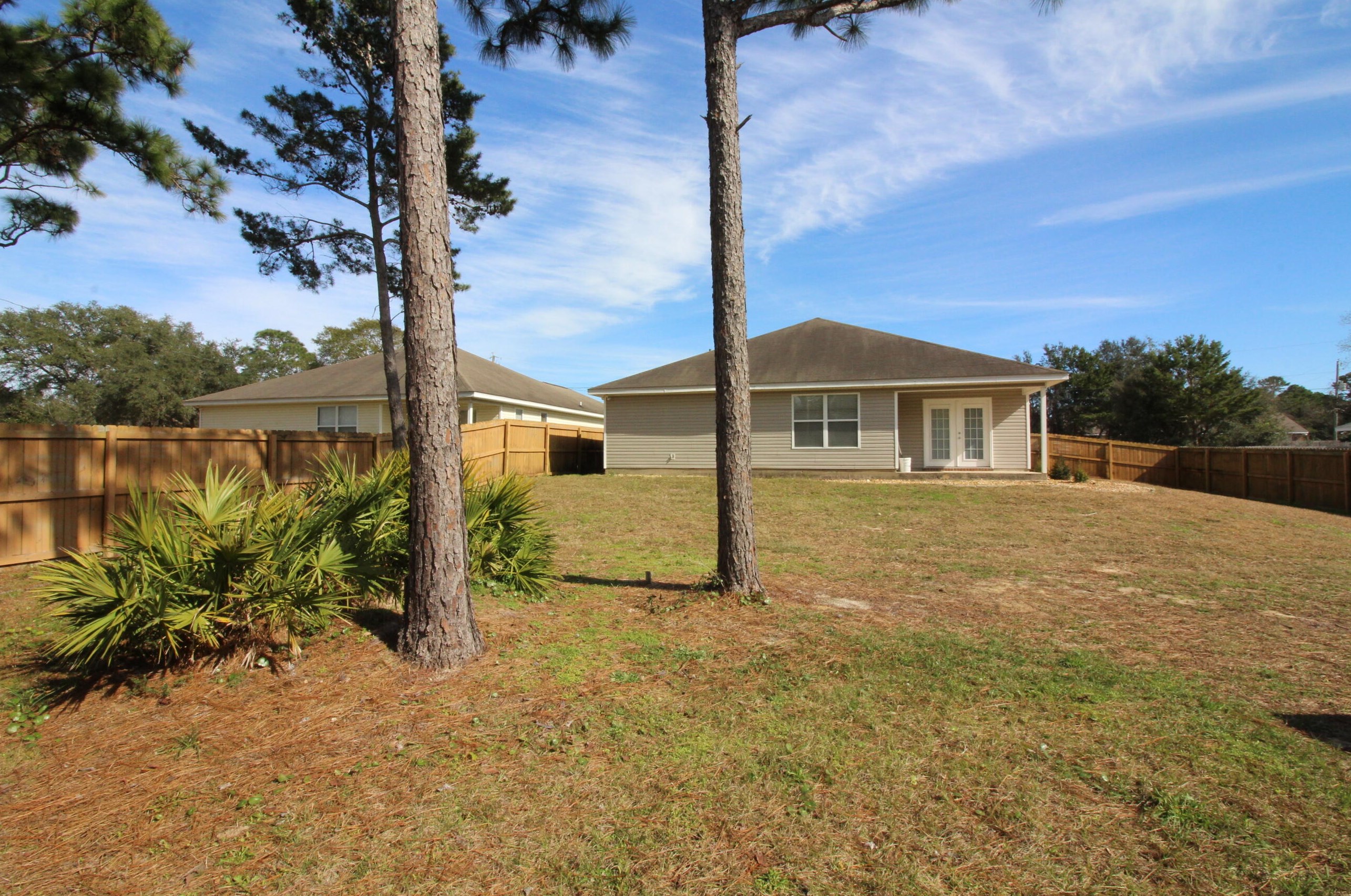 446 Chris Ln, Mary Esther, FL 32569-2735