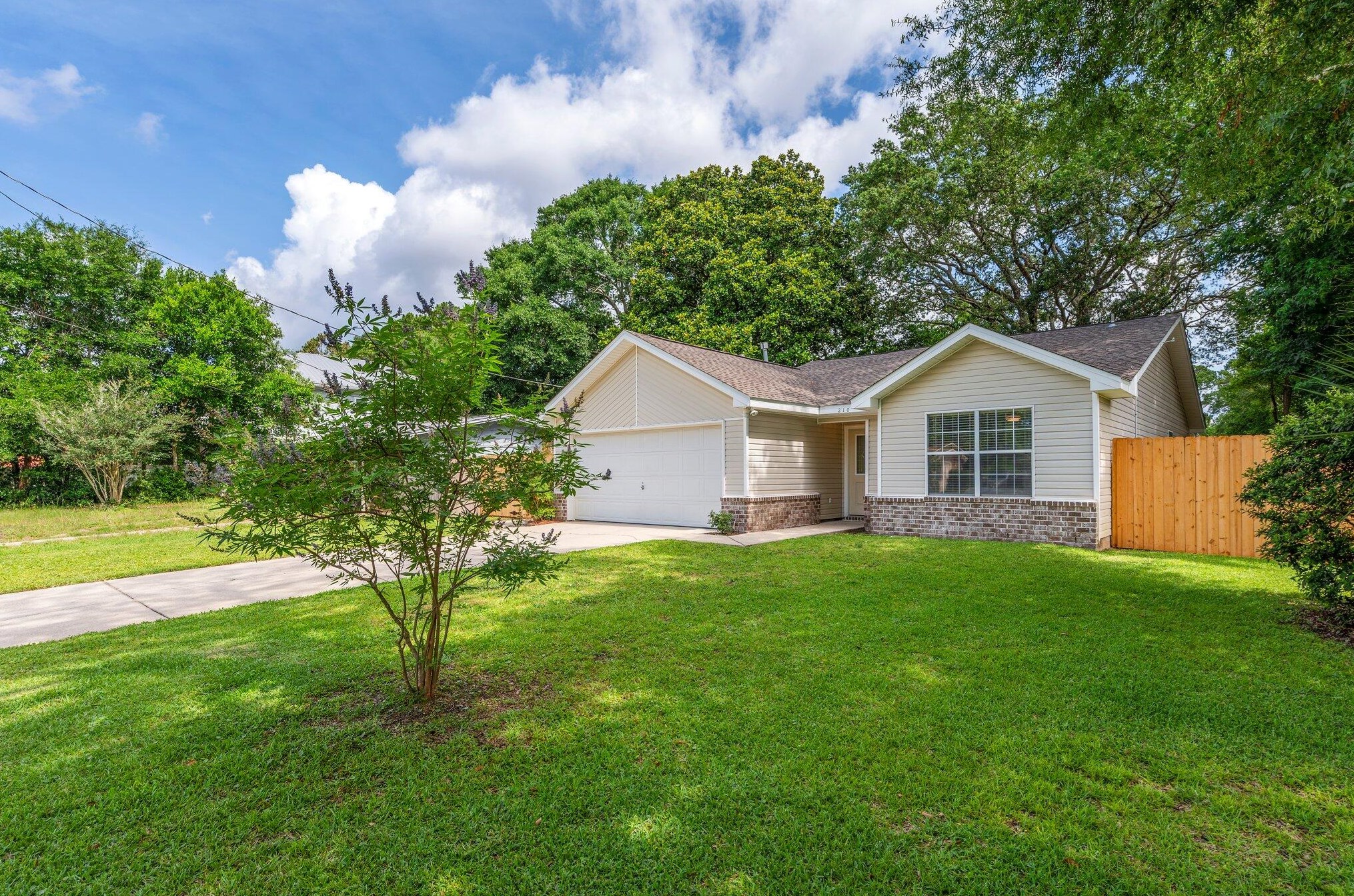 210 Revere Dr, Fort Walton Beach, FL 32547-2616