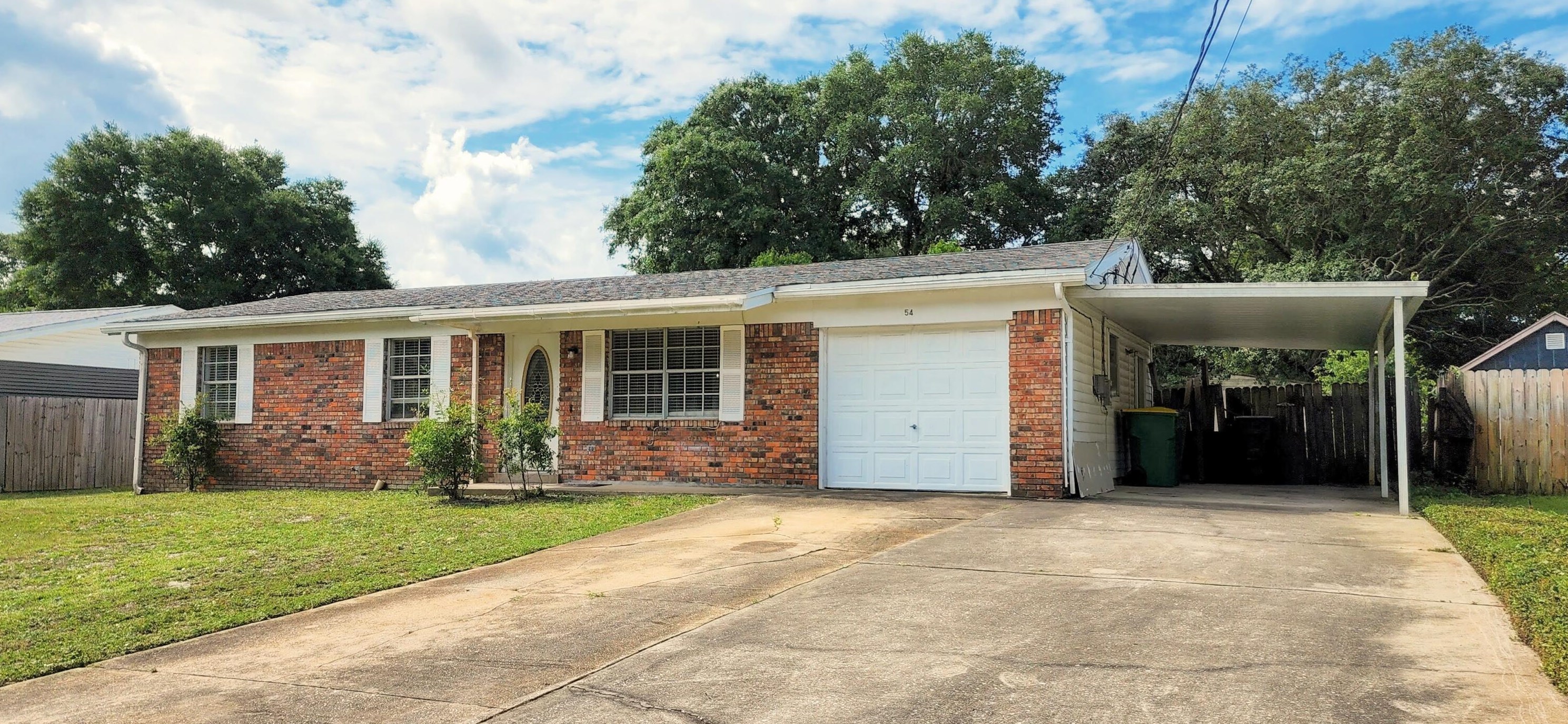 54 Mary Esther Dr, Mary Esther, FL 32569