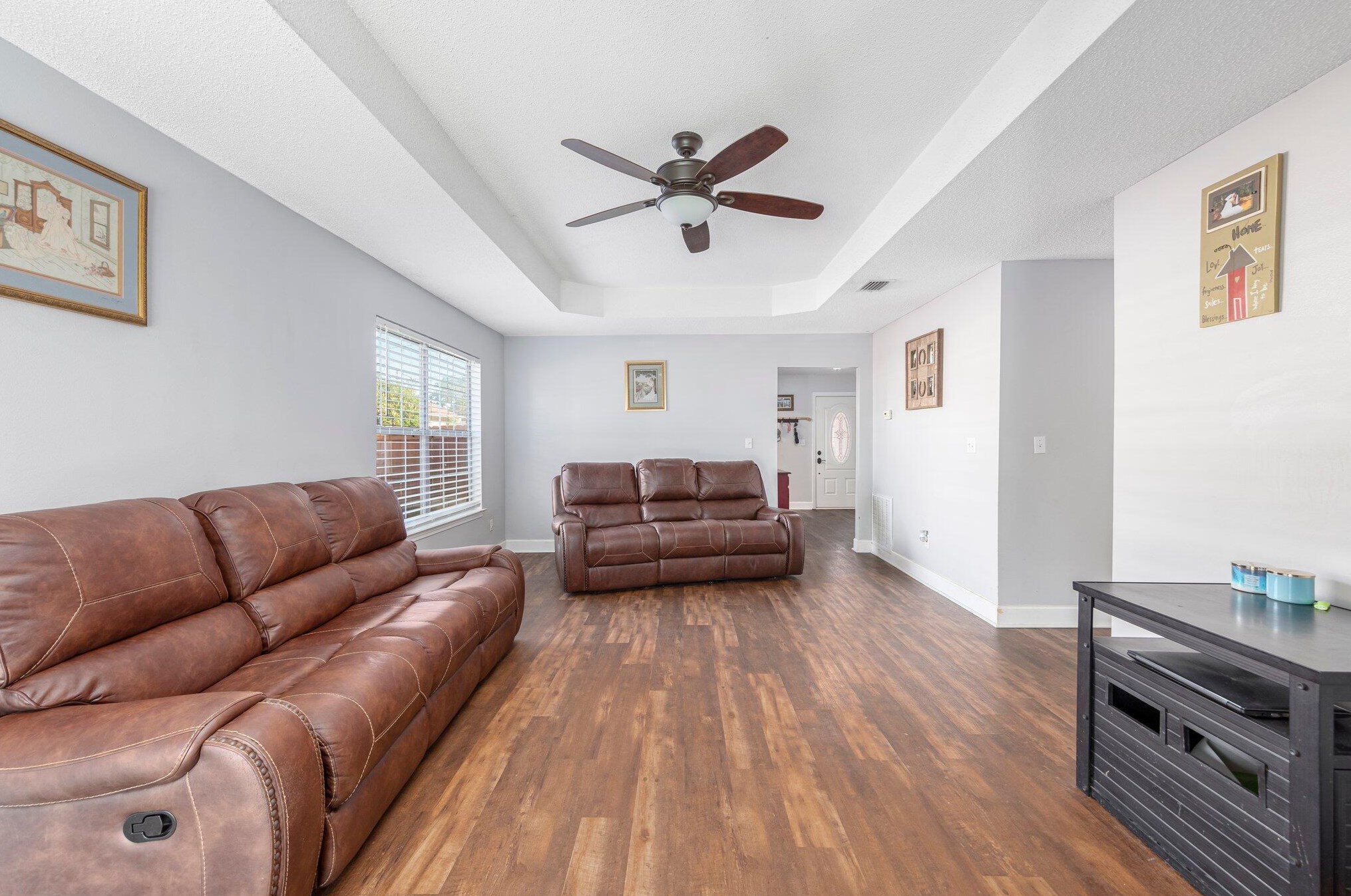 375 Pristine Water Ln, Mary Esther FL  32569-2172 exterior