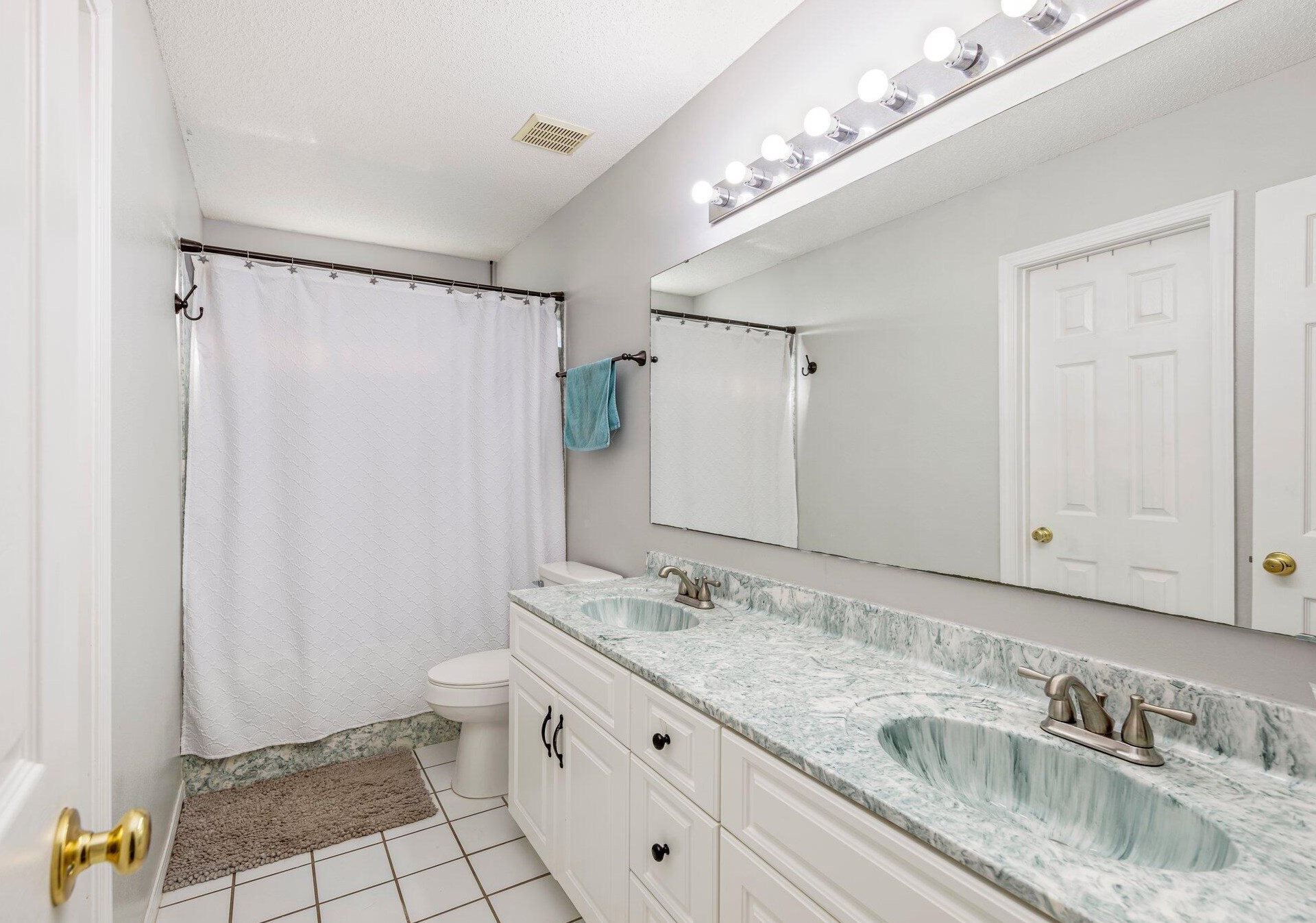 375 Pristine Water Ln, Mary Esther FL  32569-2172 exterior