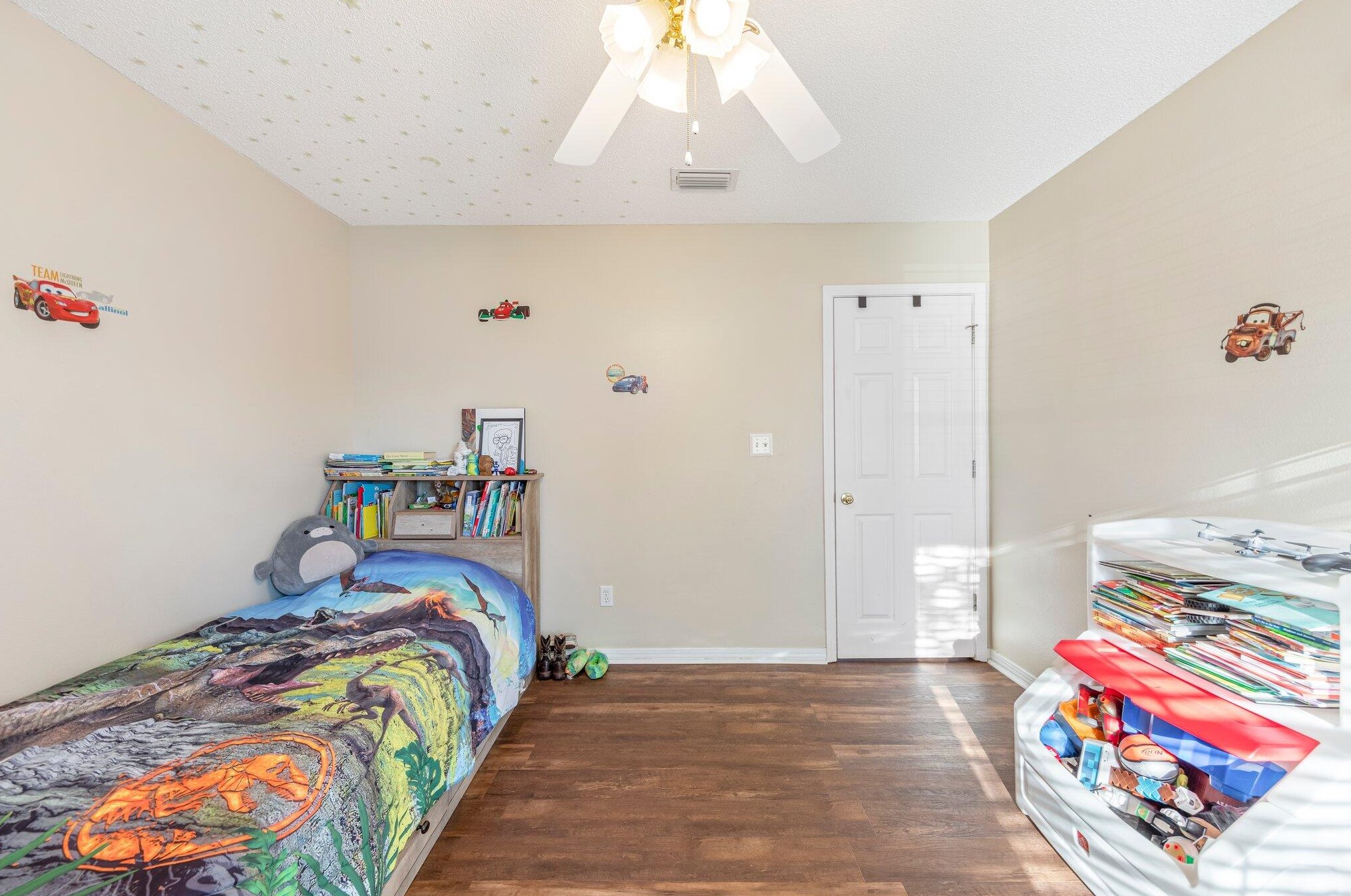 375 Pristine Water Ln, Mary Esther FL  32569-2172 exterior