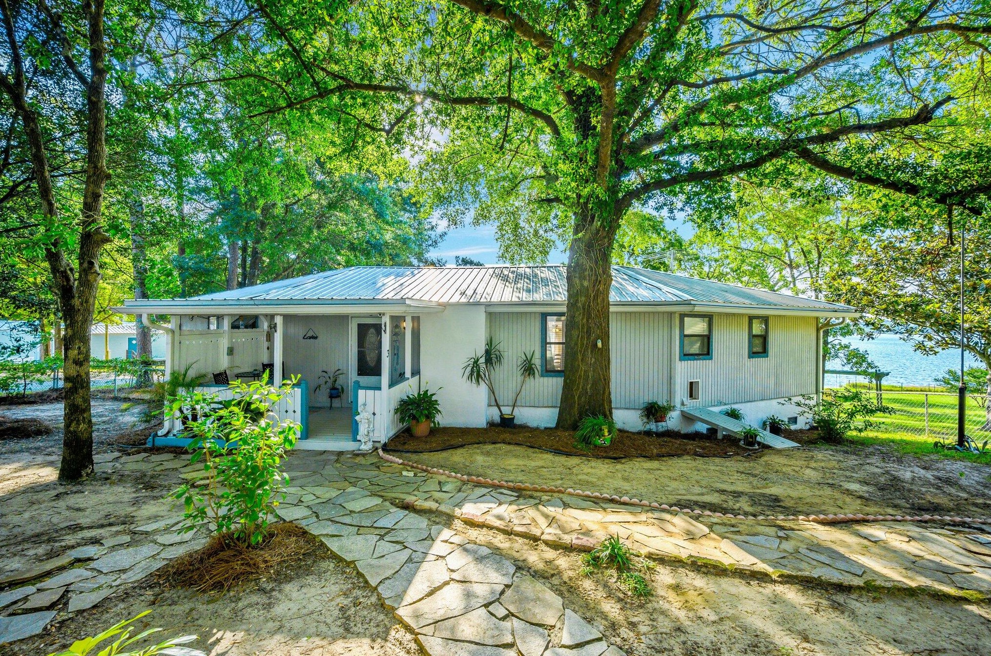 3 Kings Lake Blvd, Defuniak Springs, FL 32433