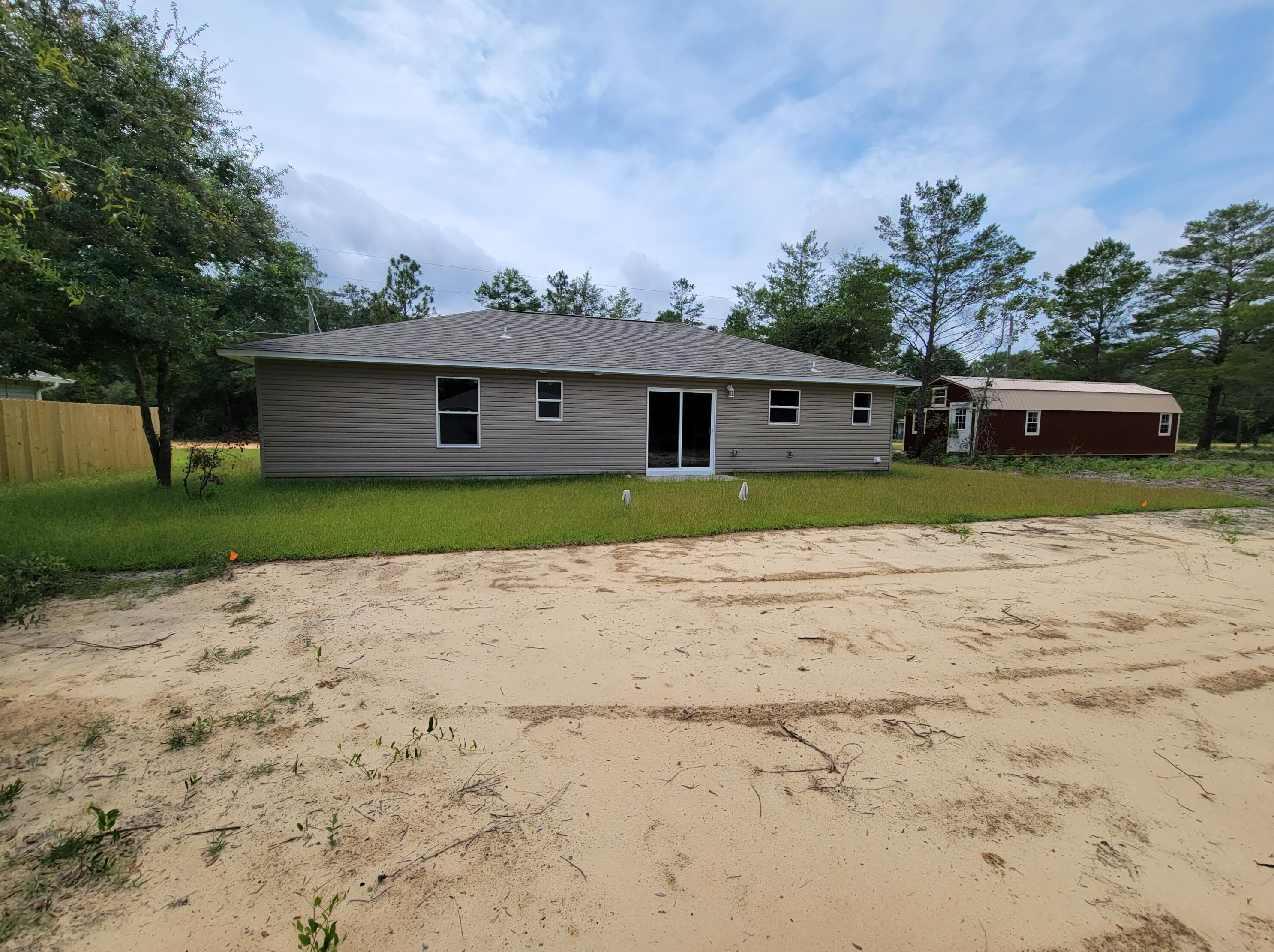 167 Passion Flower St, Defuniak Springs, FL 32433