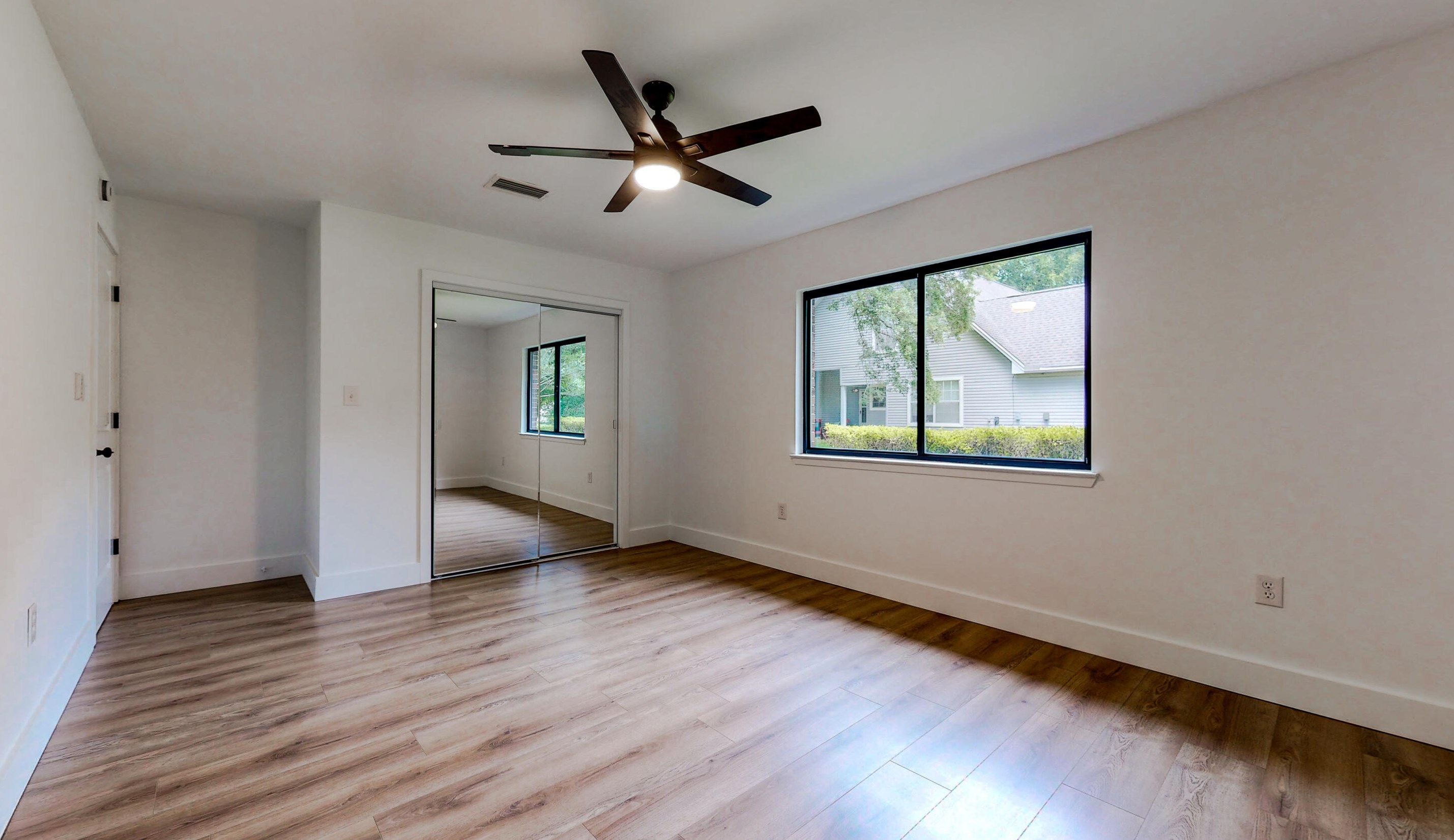 2419 Rocky Shores Dr, Niceville FL  32578-2370 exterior