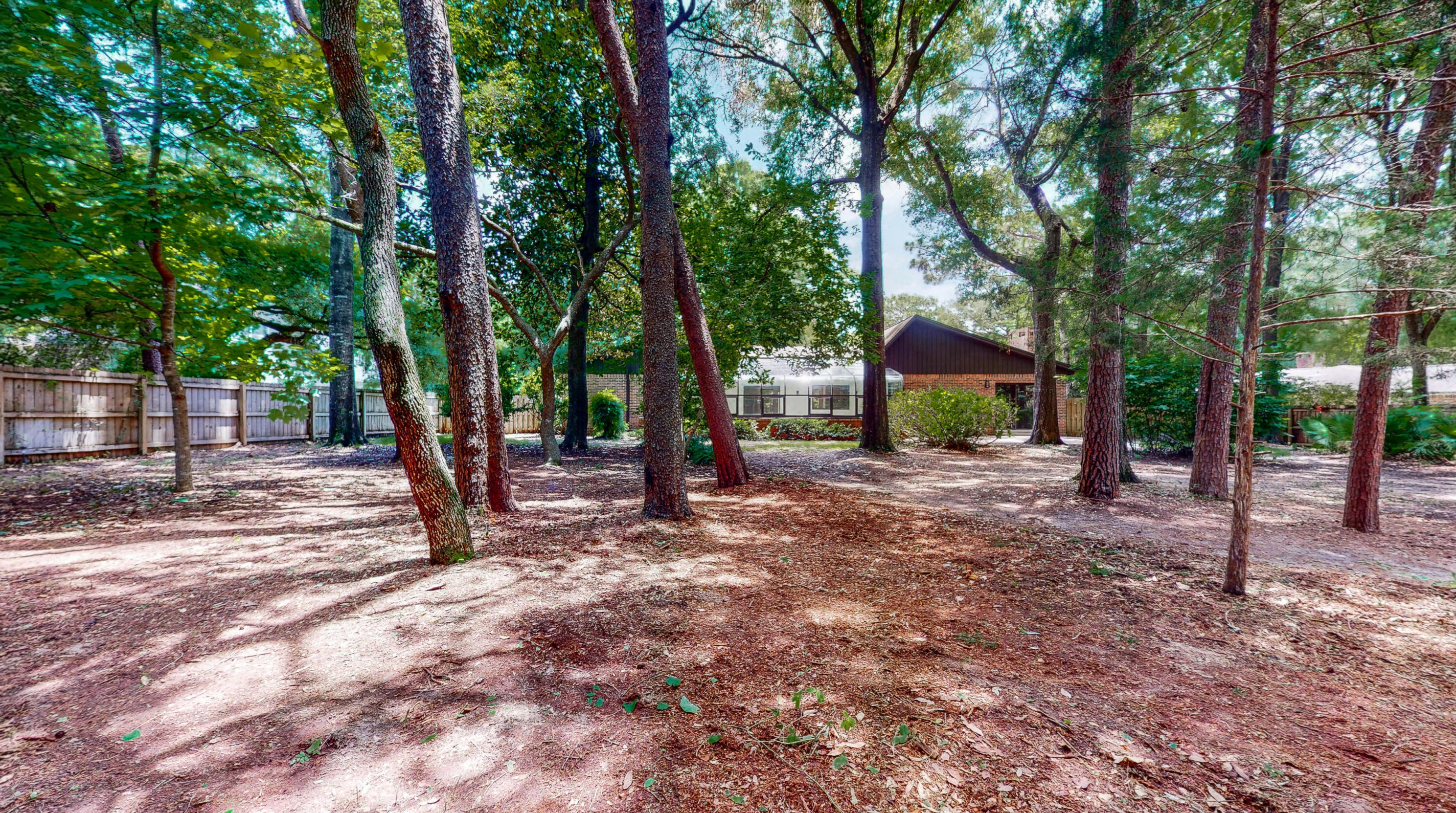 2419 Rocky Shores Dr, Niceville FL  32578-2370 exterior