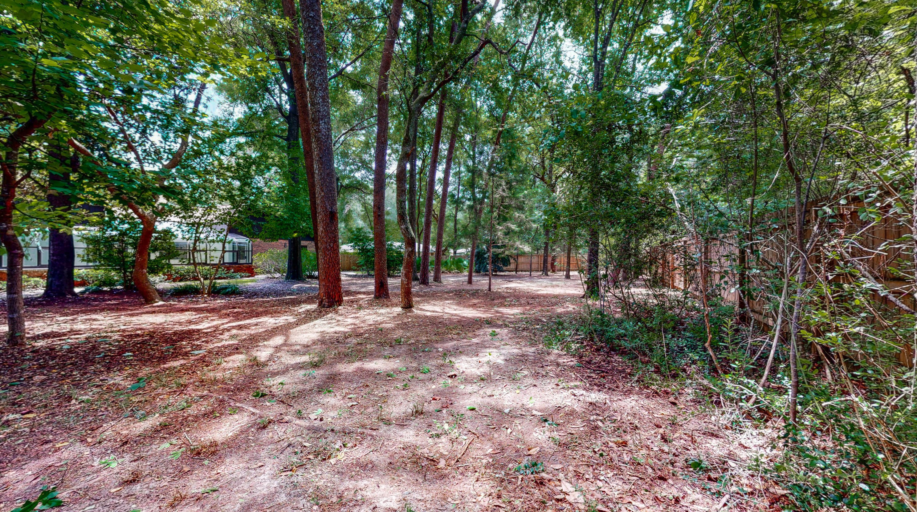 2419 Rocky Shores Dr, Niceville FL  32578-2370 exterior