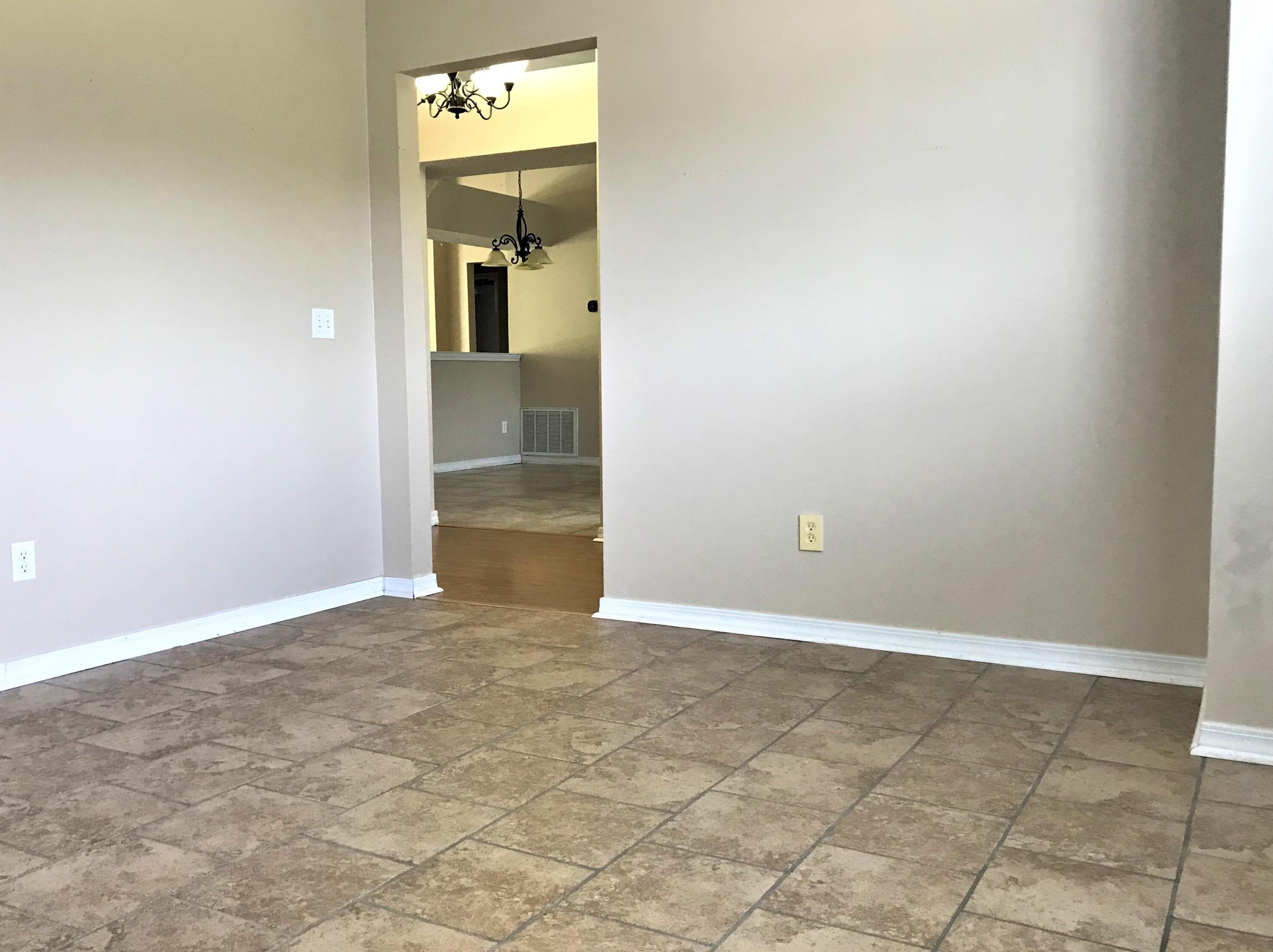 335 Egan Dr, Crestview FL  32536-5426 exterior