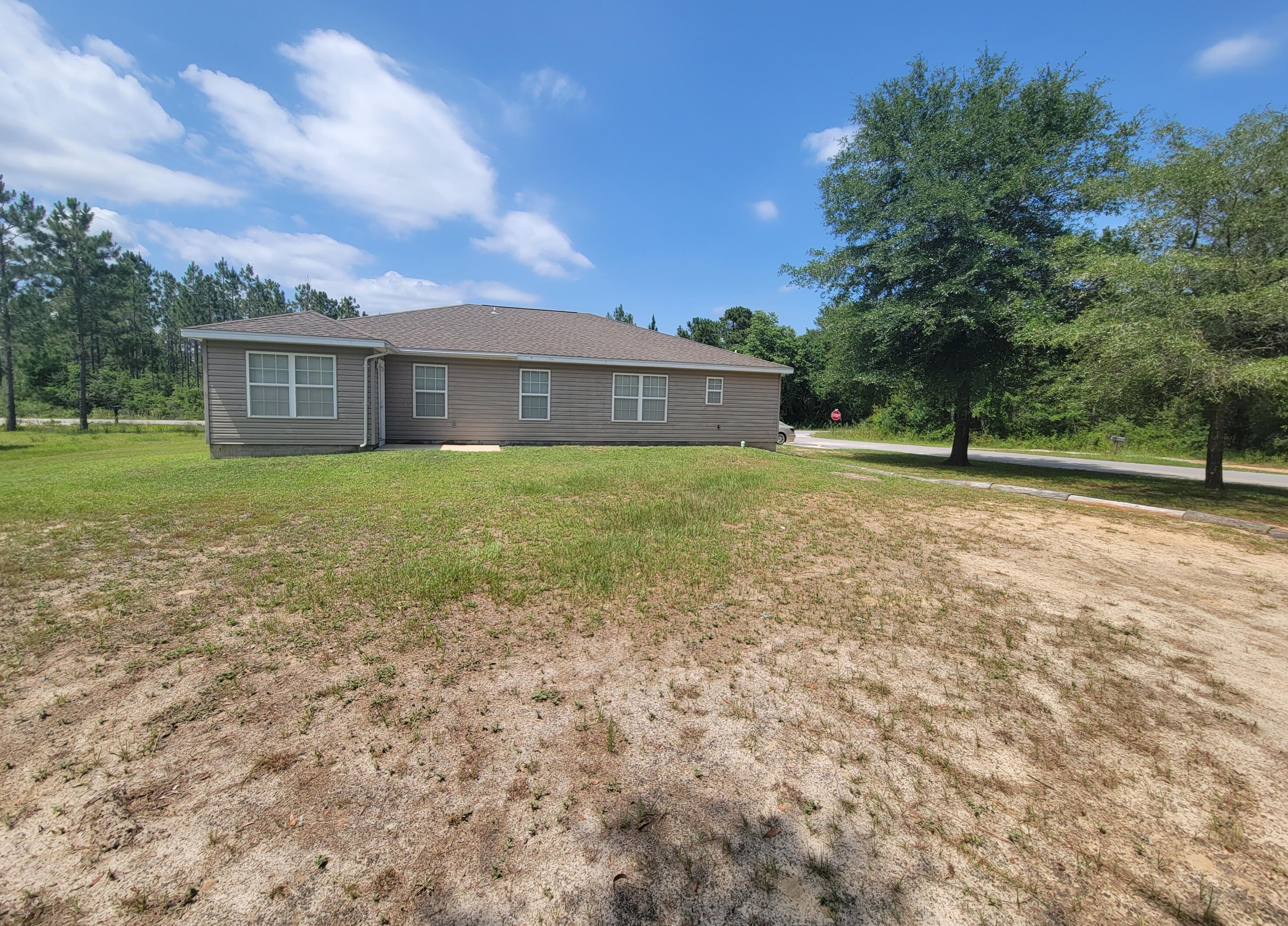 221 Bellini Rd, Defuniak Springs, FL 32433