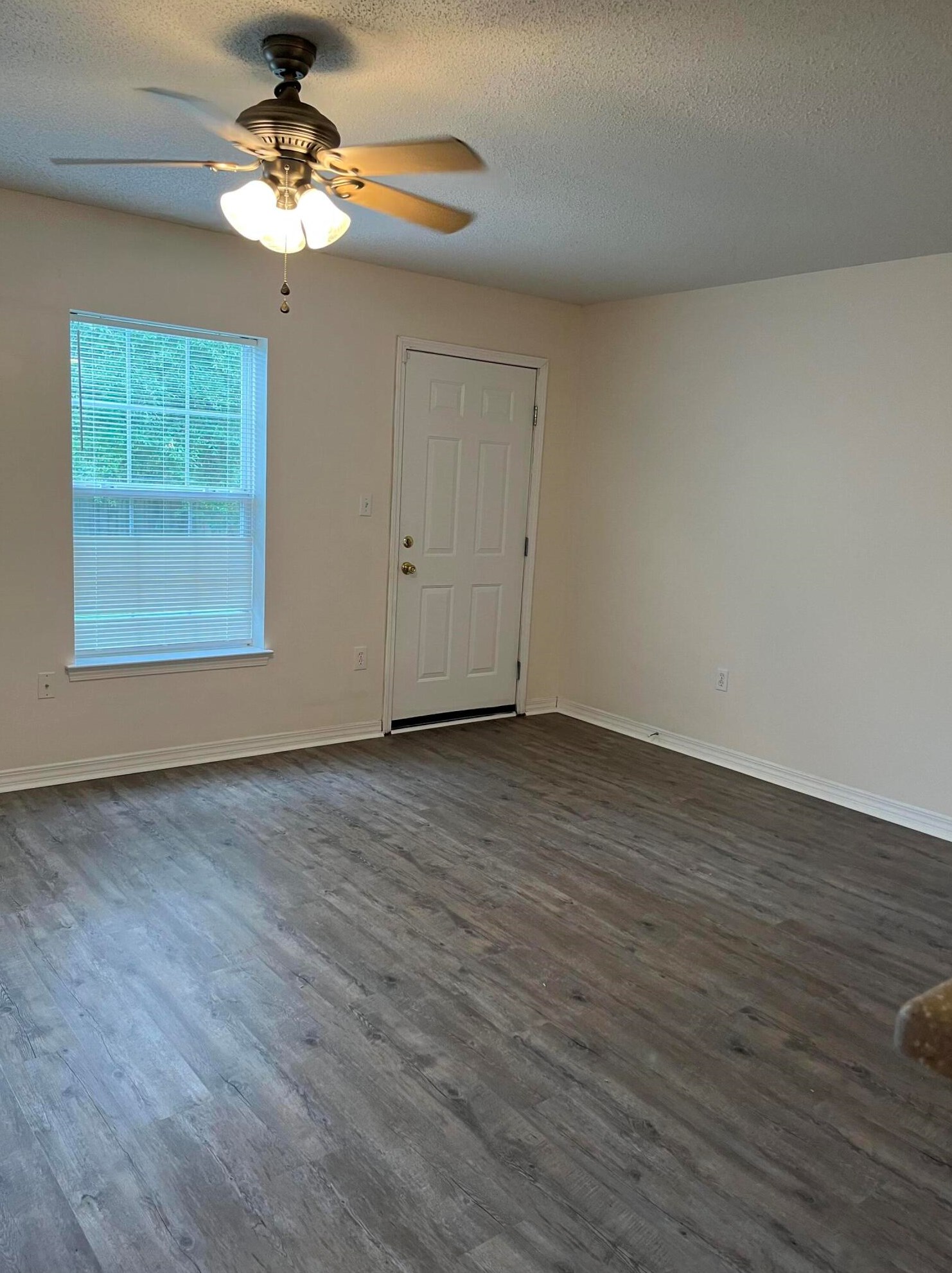 202 Johnson Ct, Crestview FL  32536-4810 exterior