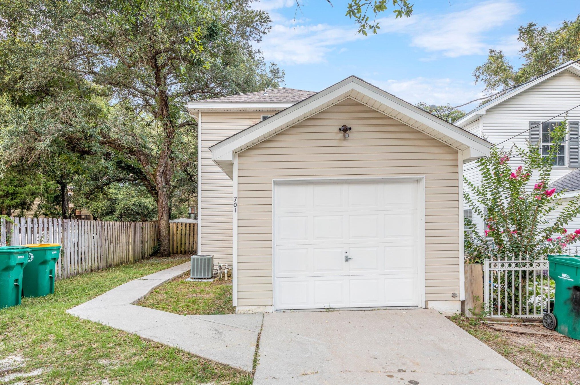 701 Lloyd St, Fort Walton Beach, FL 32547-7158