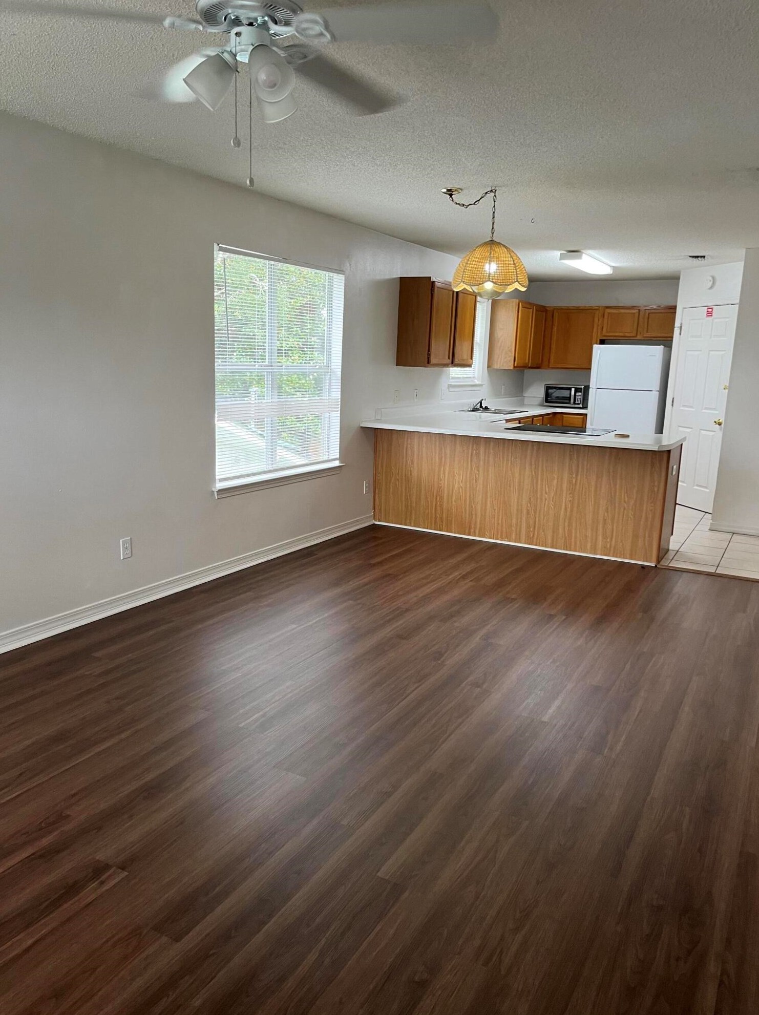 567 Florosa Ct, Mary Esther, FL 32569
