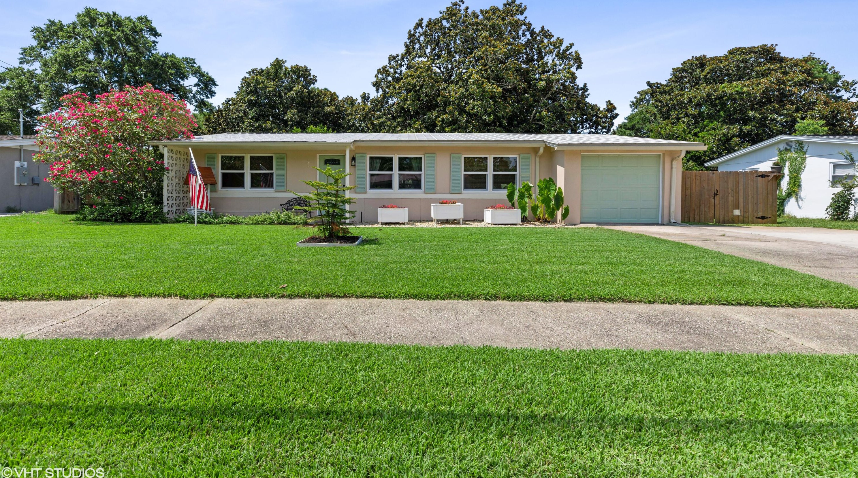 231 S Lorraine Dr S, Mary Esther, FL 32569