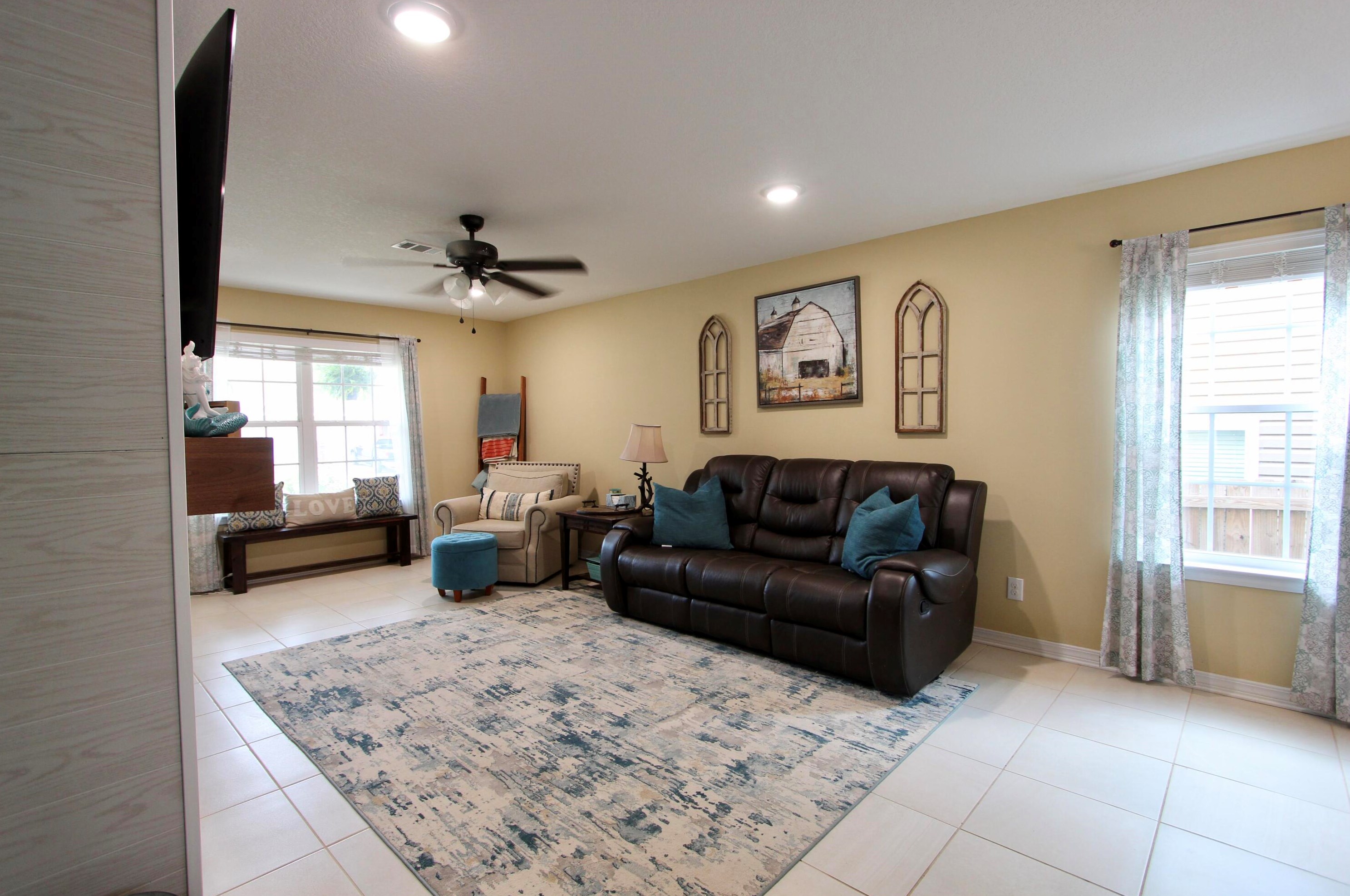 495 Eisenhower Dr, Crestview FL  32539-6953 exterior