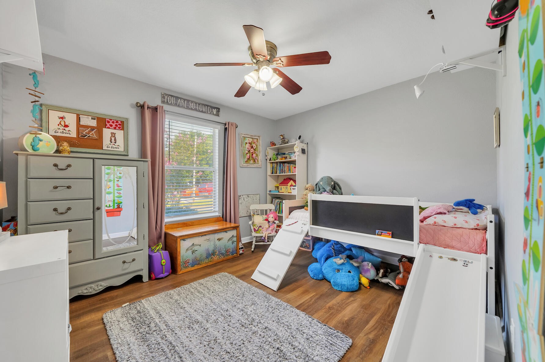 1020 Quail Holw Dr, Mary Esther FL  32569-3406 exterior