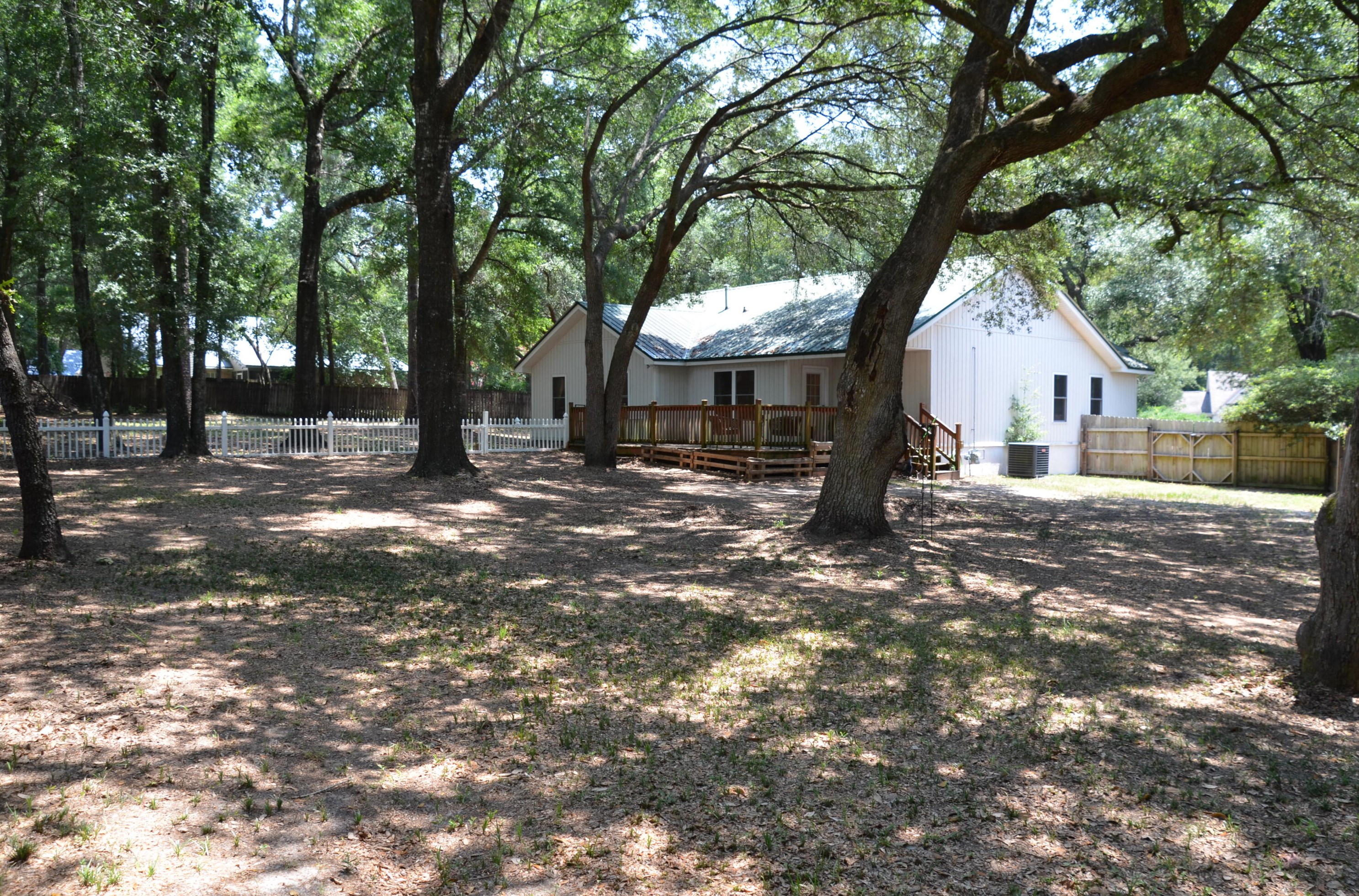 209 Juniper Ct, Crestview FL  32539-8308 exterior