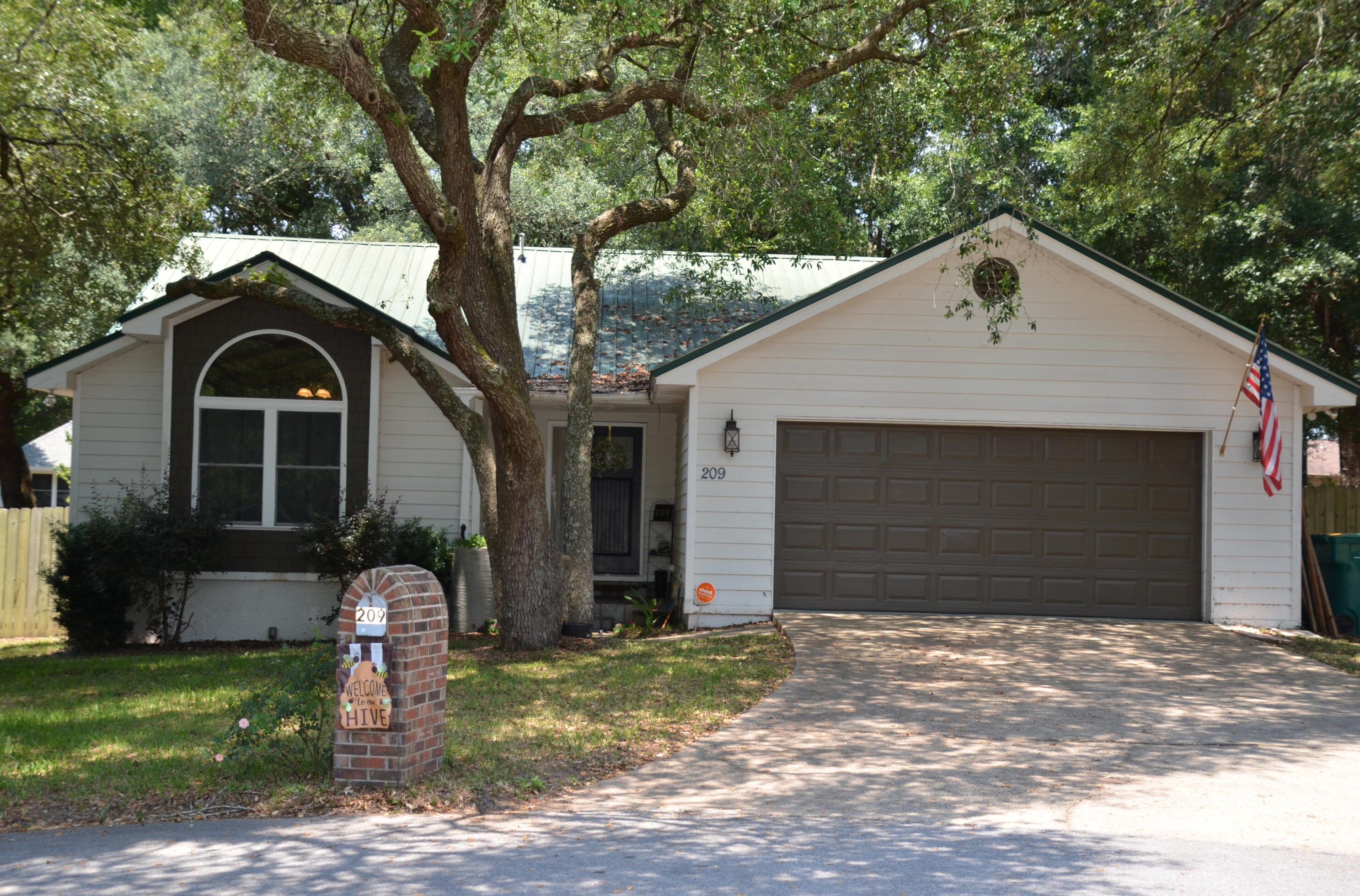 209 Juniper Ct, Crestview FL  32539-8308 exterior
