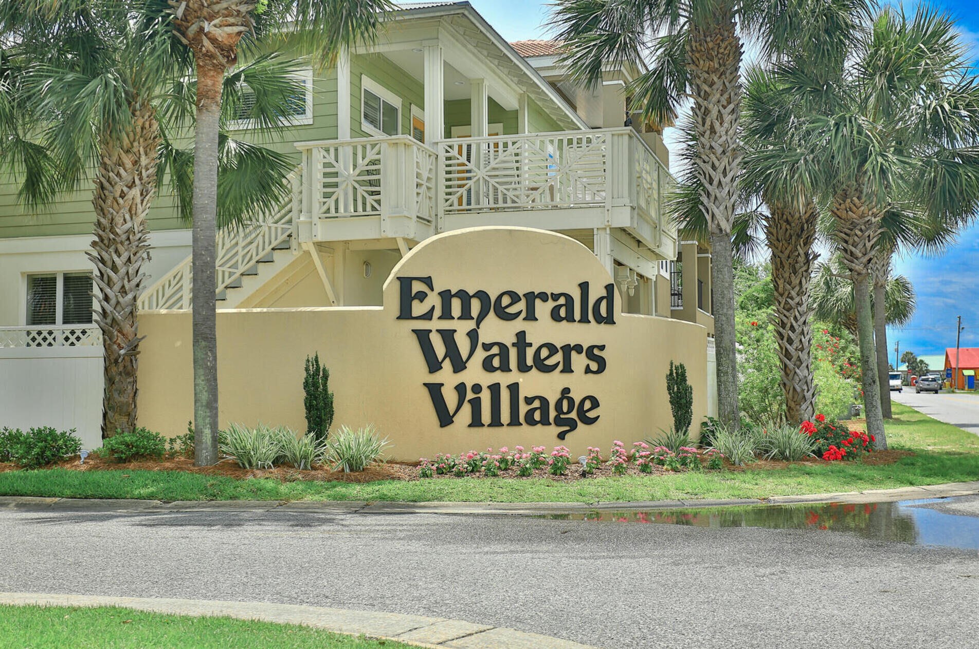 63 Saint Francis Dr, Destin, FL 32550-8201