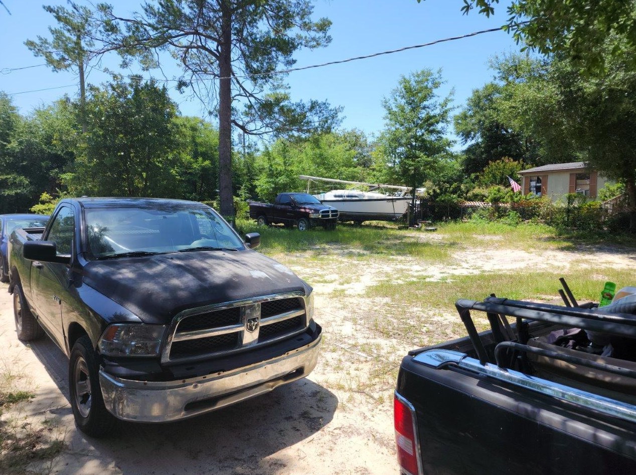 386 Cedar Ave, Freeport, FL 32439