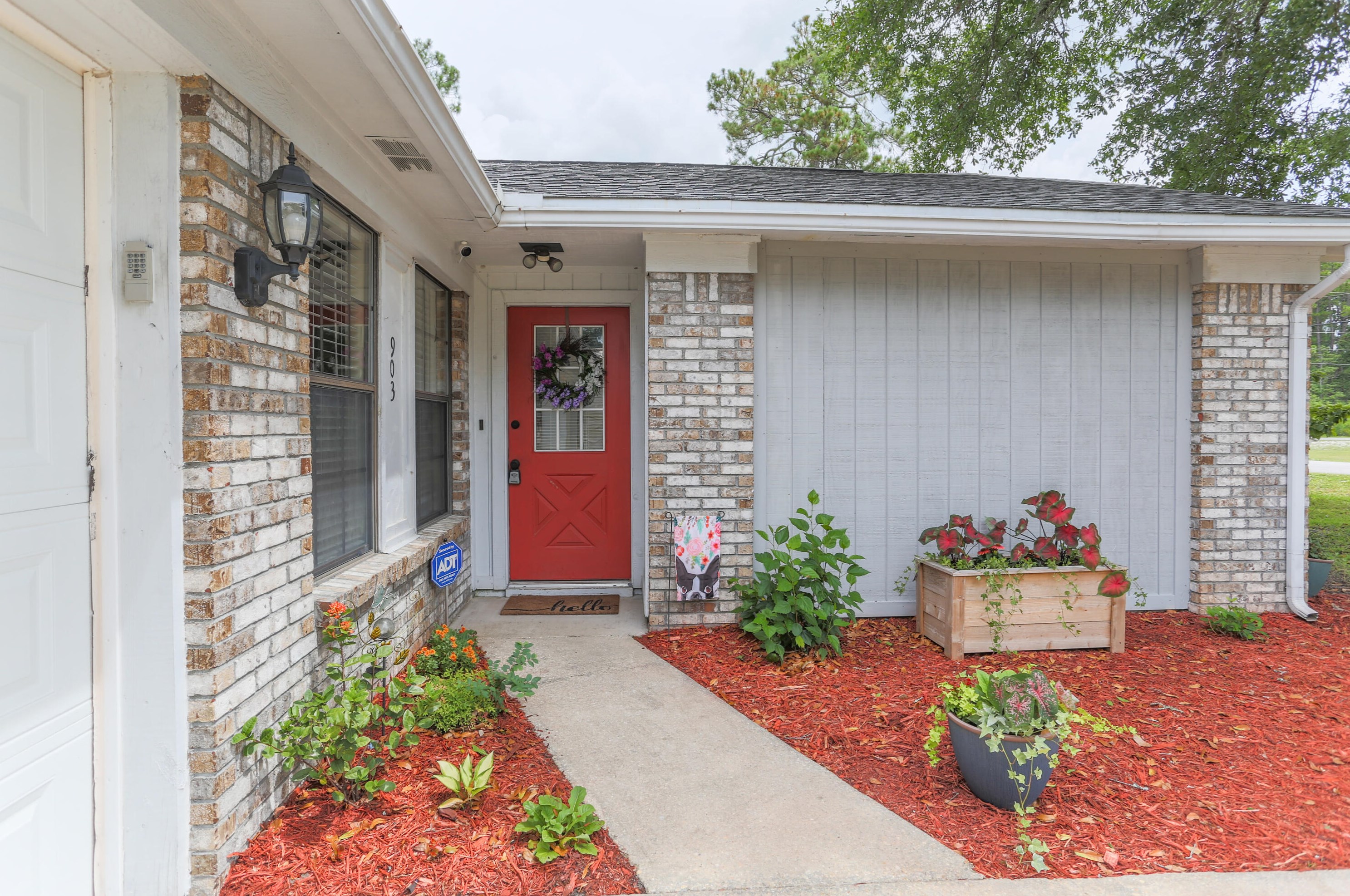 903 Linden Ave, Niceville, FL 32578