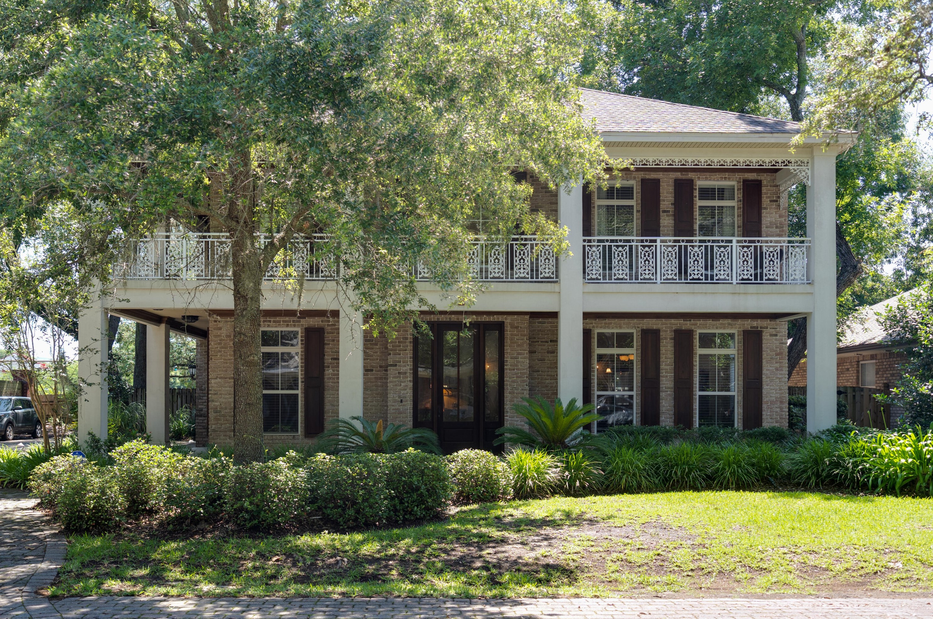 2 Plantation Oaks Dr, Mary Esther, FL 32569