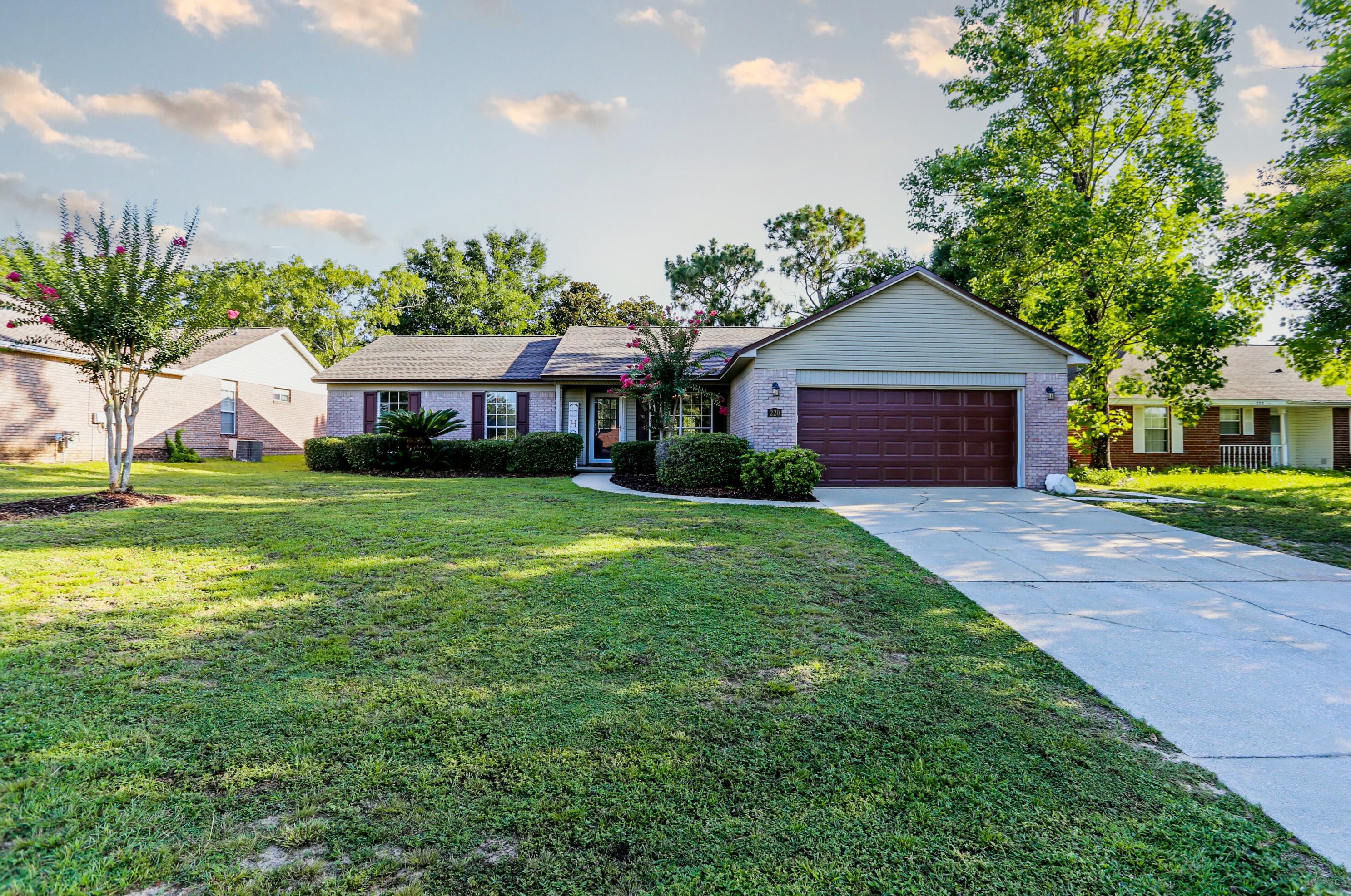 220 Secretariat Dr, Crestview, FL 32539