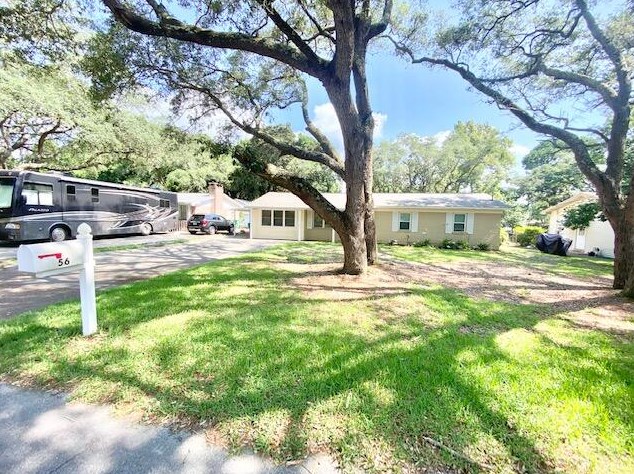 56 Meigs Dr, Shalimar, FL 32579