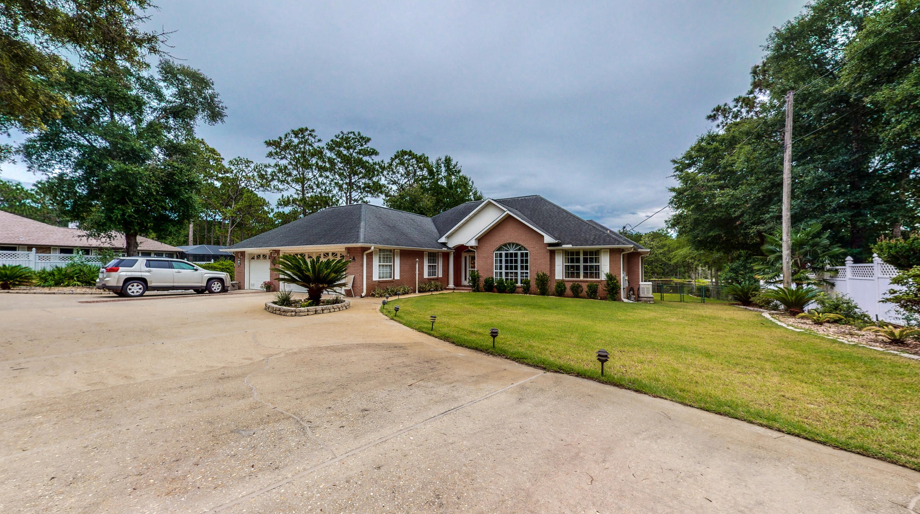 4679 Meadow Lake Dr, Crestview, FL 32539-6376