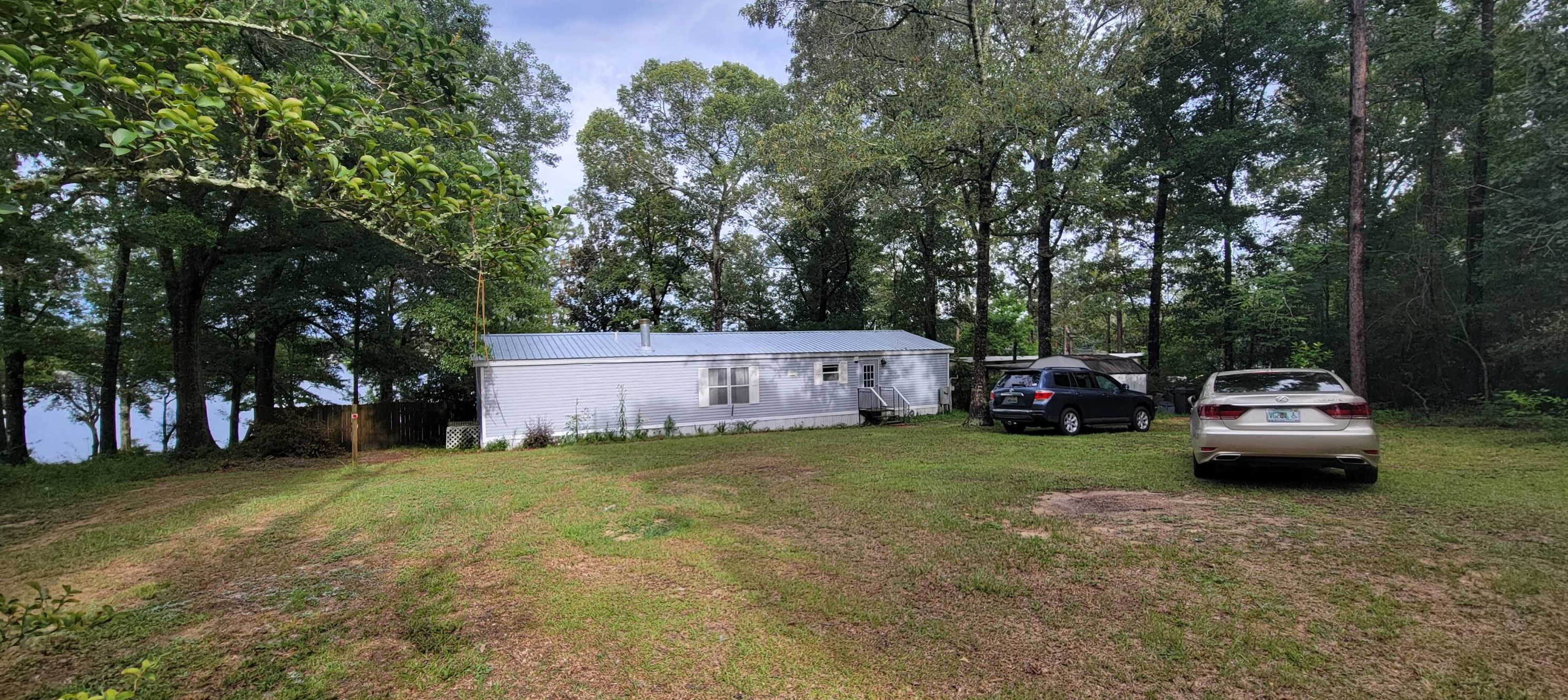 311 Kings Lake Blvd, Defuniak Springs, FL 32433