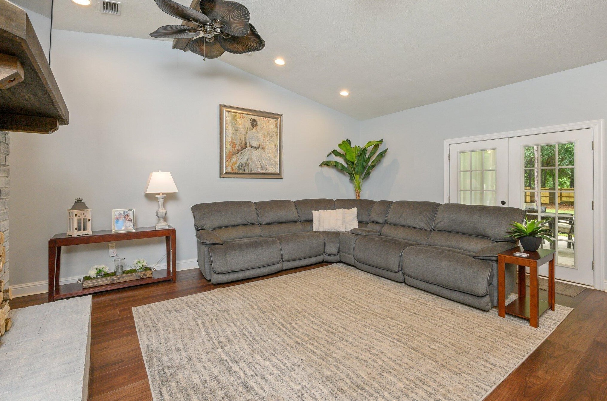 1202 Grandview Dr, Crestview FL  32539-8530 exterior