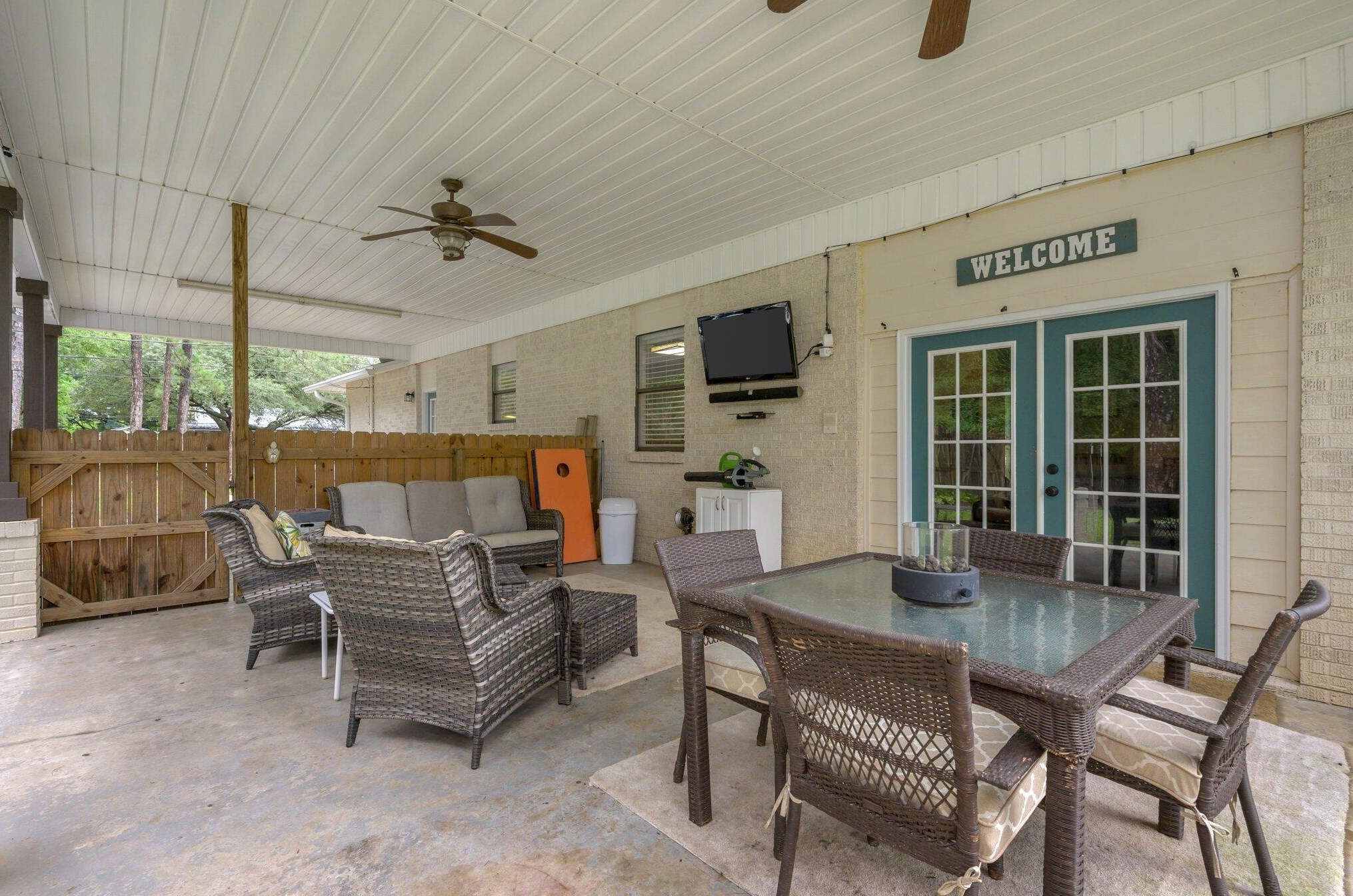 1202 Grandview Dr, Crestview FL  32539-8530 exterior