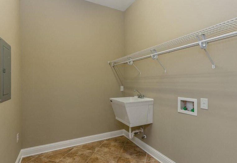 1457 Mill Creek Dr, Crestview FL  32531-8479 exterior