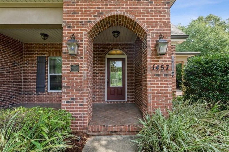 1457 Mill Creek Dr, Crestview FL  32531-8479 exterior