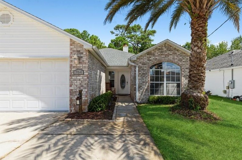 764 Pearl Sand Dr, Mary Esther, FL 32569